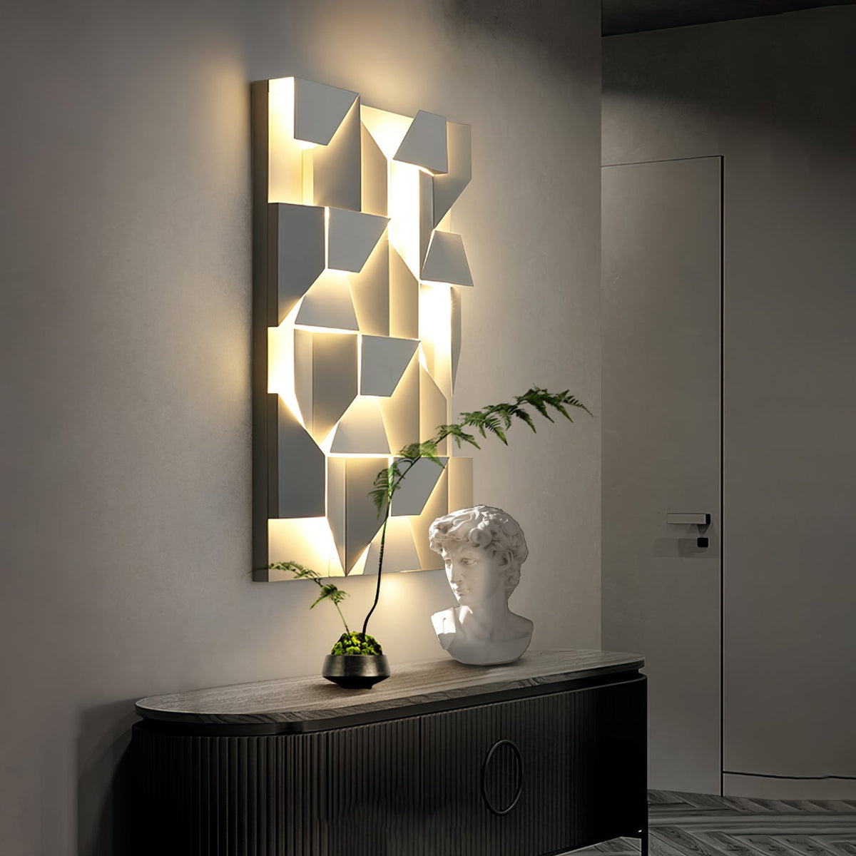 Deloza Shadows Rechargeable Grand Sconce Wall lamp