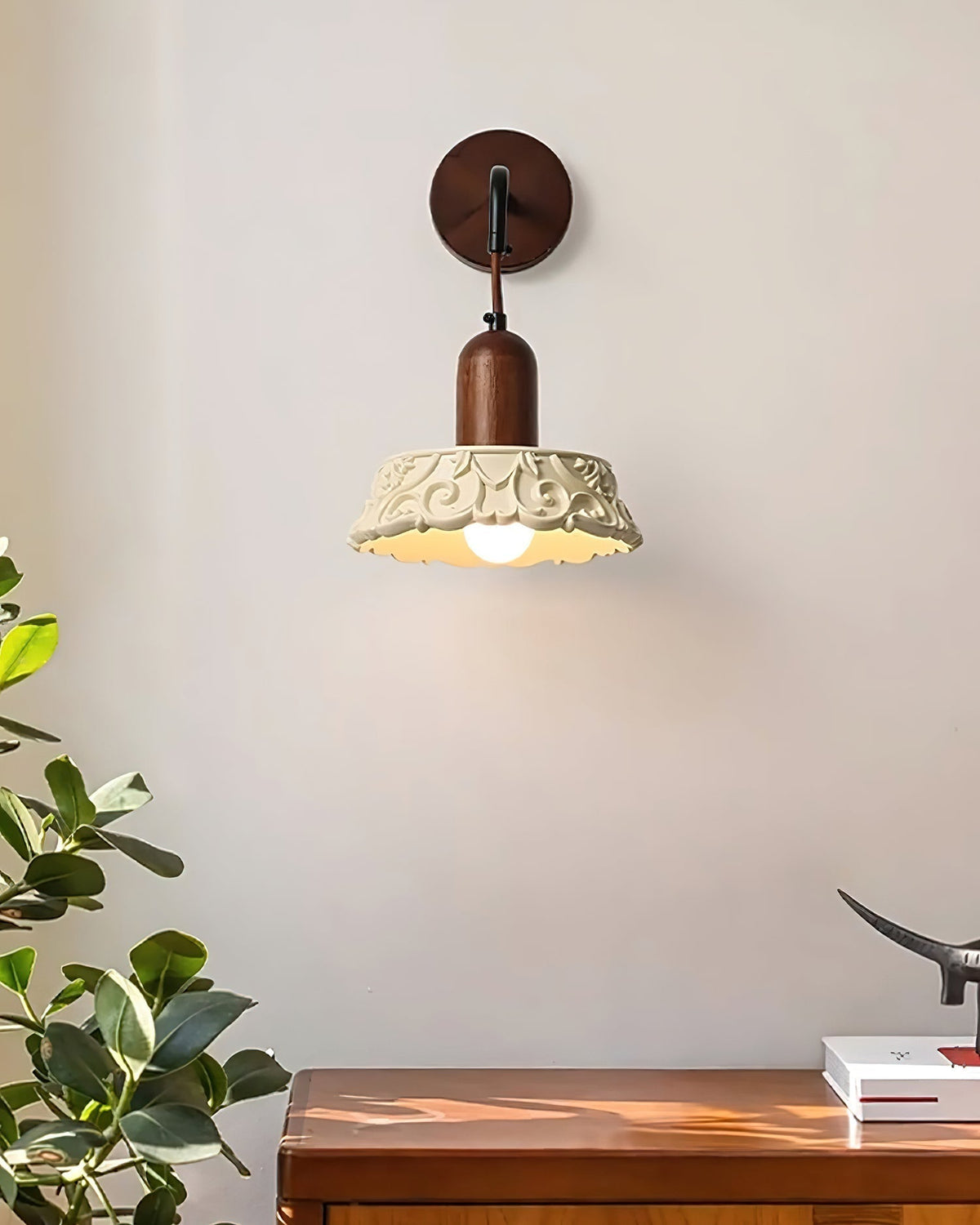 Ennia Wall Lamp