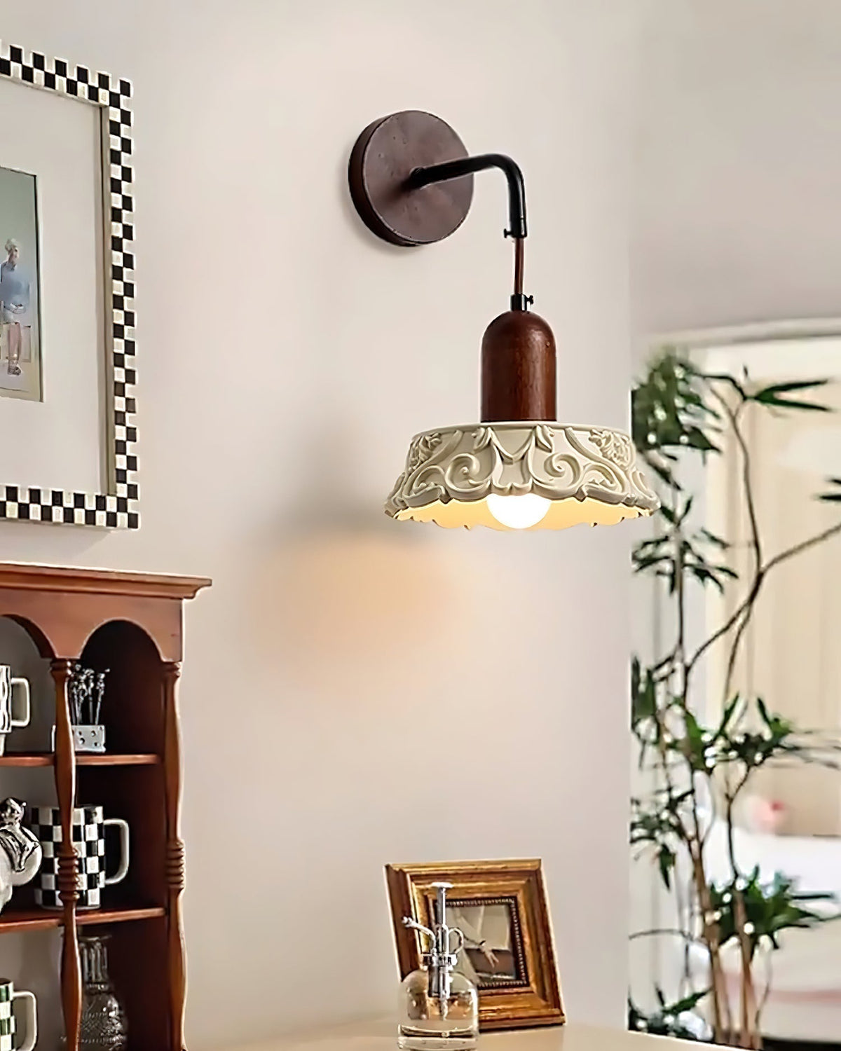 Ennia Wall Lamp