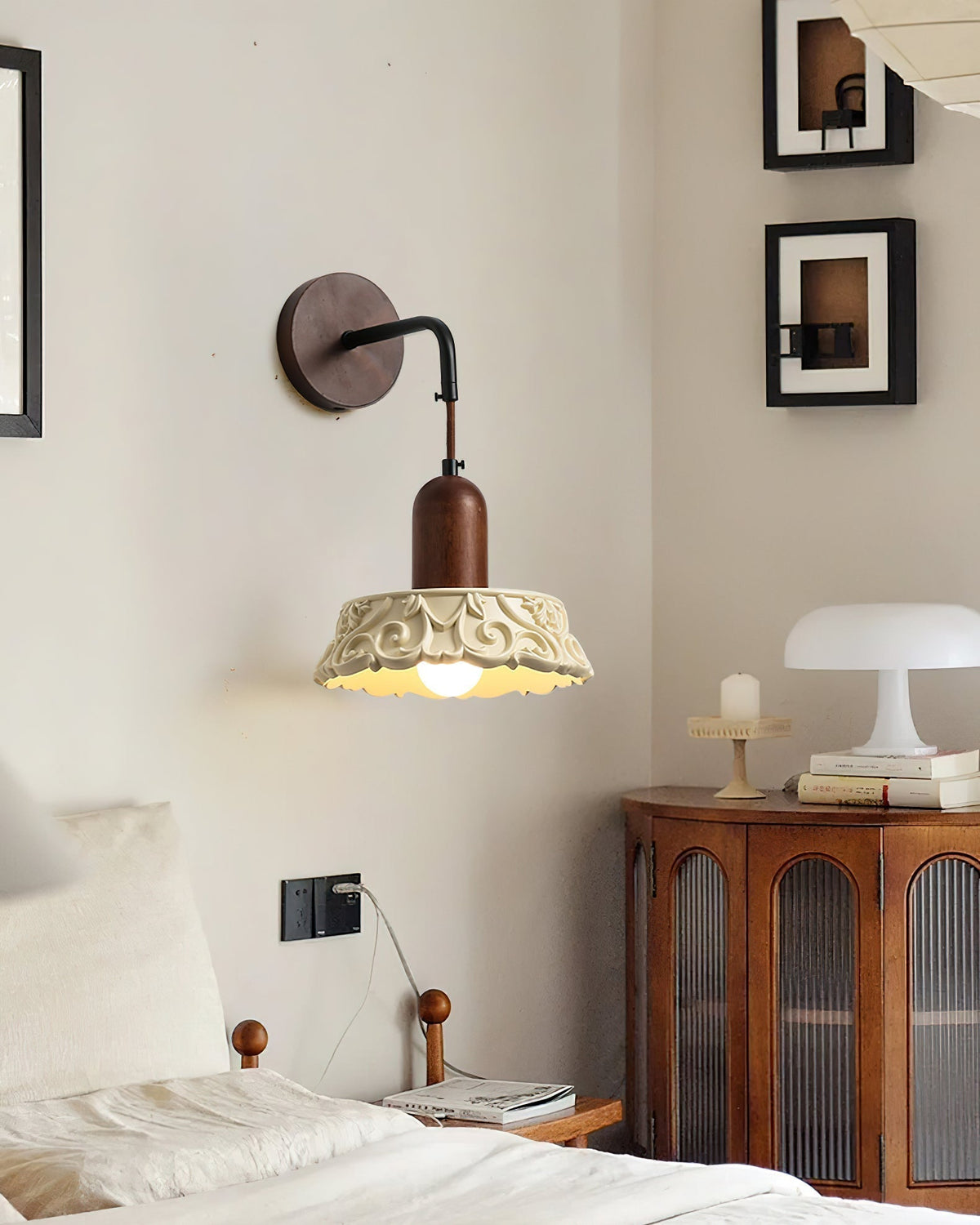 Ennia Wall Lamp