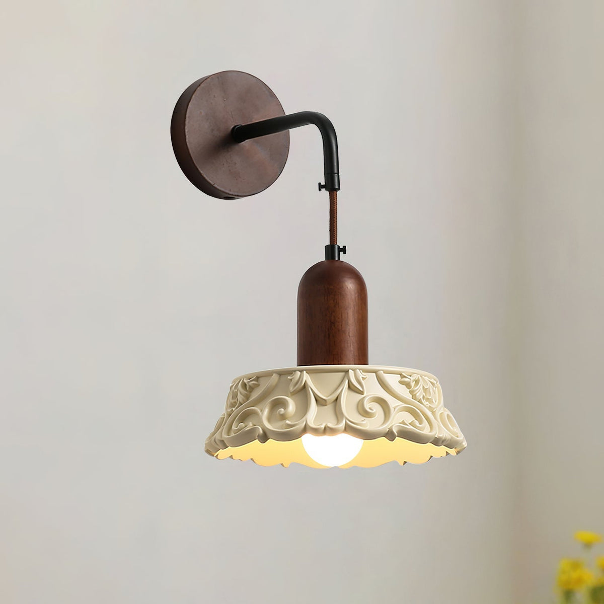 Ennia Wall Lamp