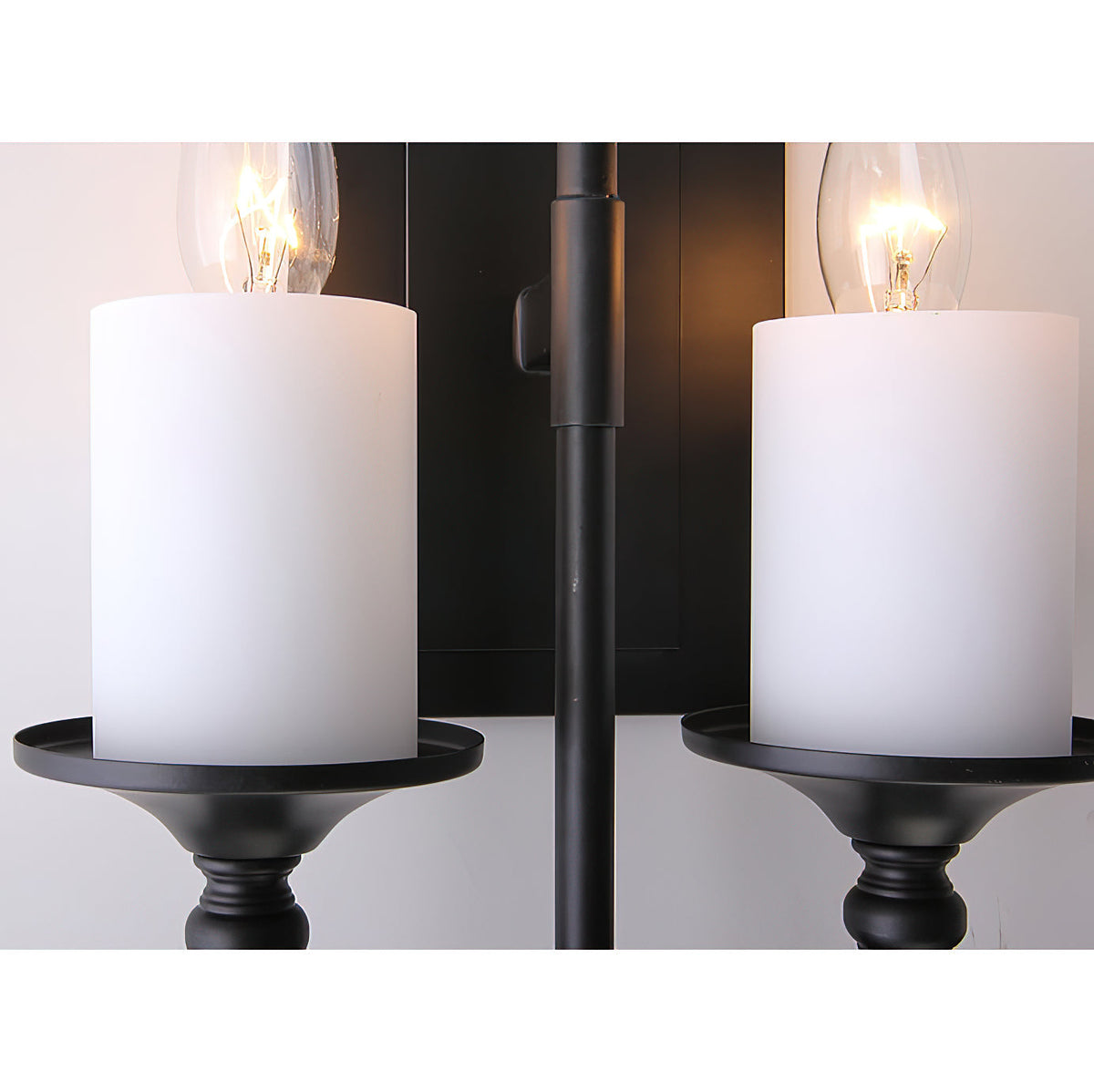 Elairelia Wall Sconce