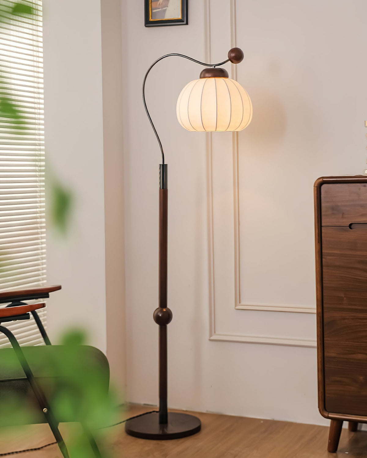 Devenor Silk Wood Floor Lamp