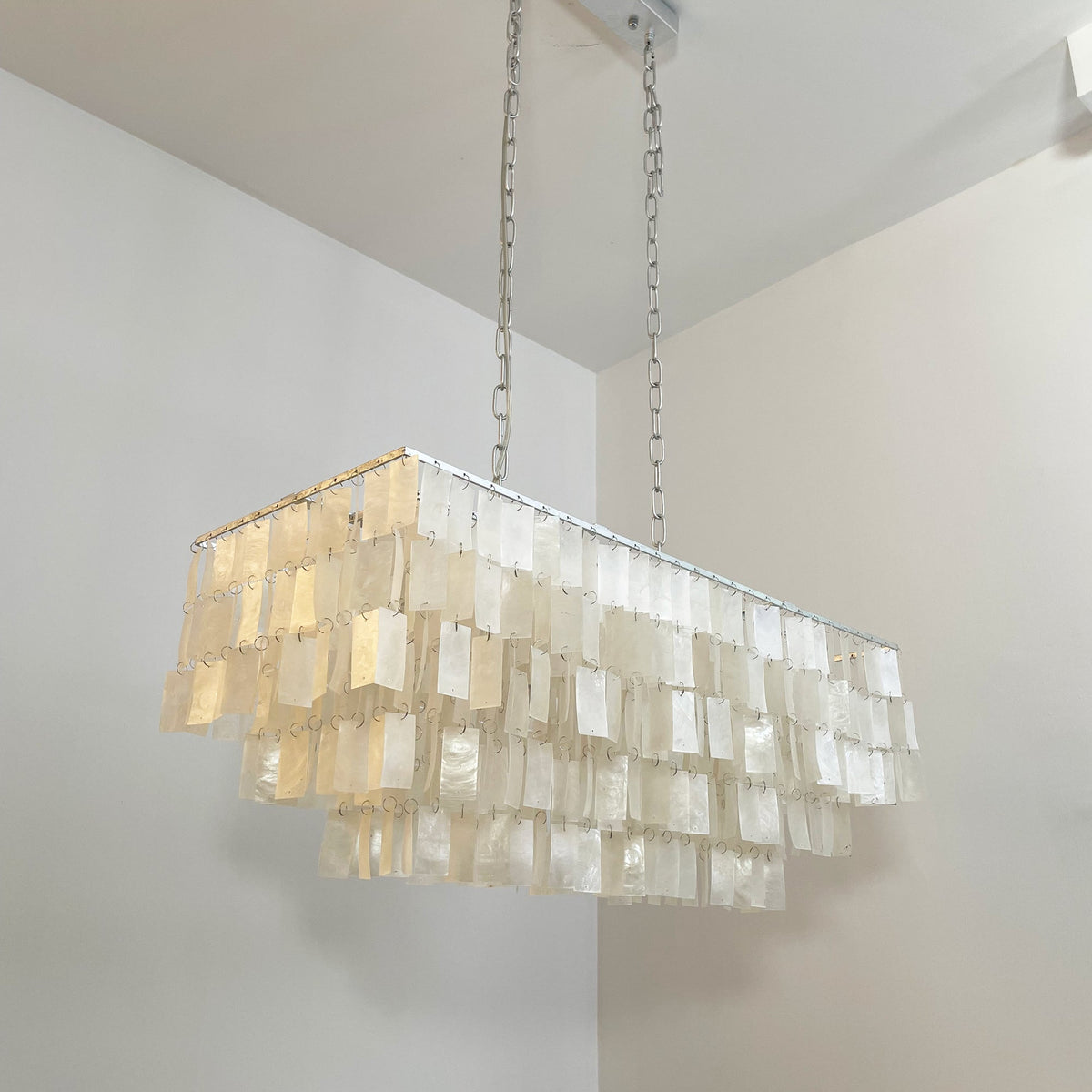 Coraise Luxury Shell Pendant Light