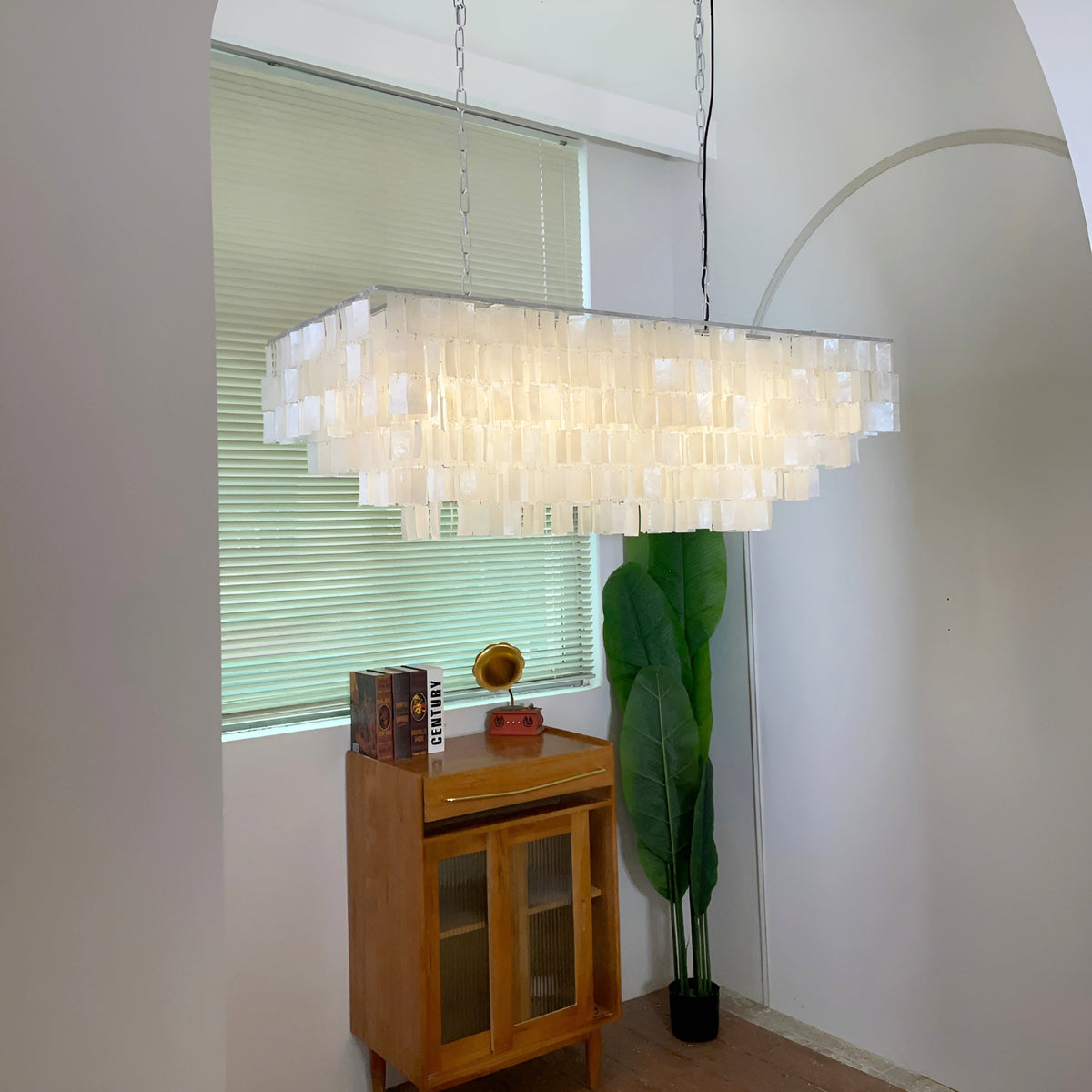 Coraise Luxury Shell Pendant Light