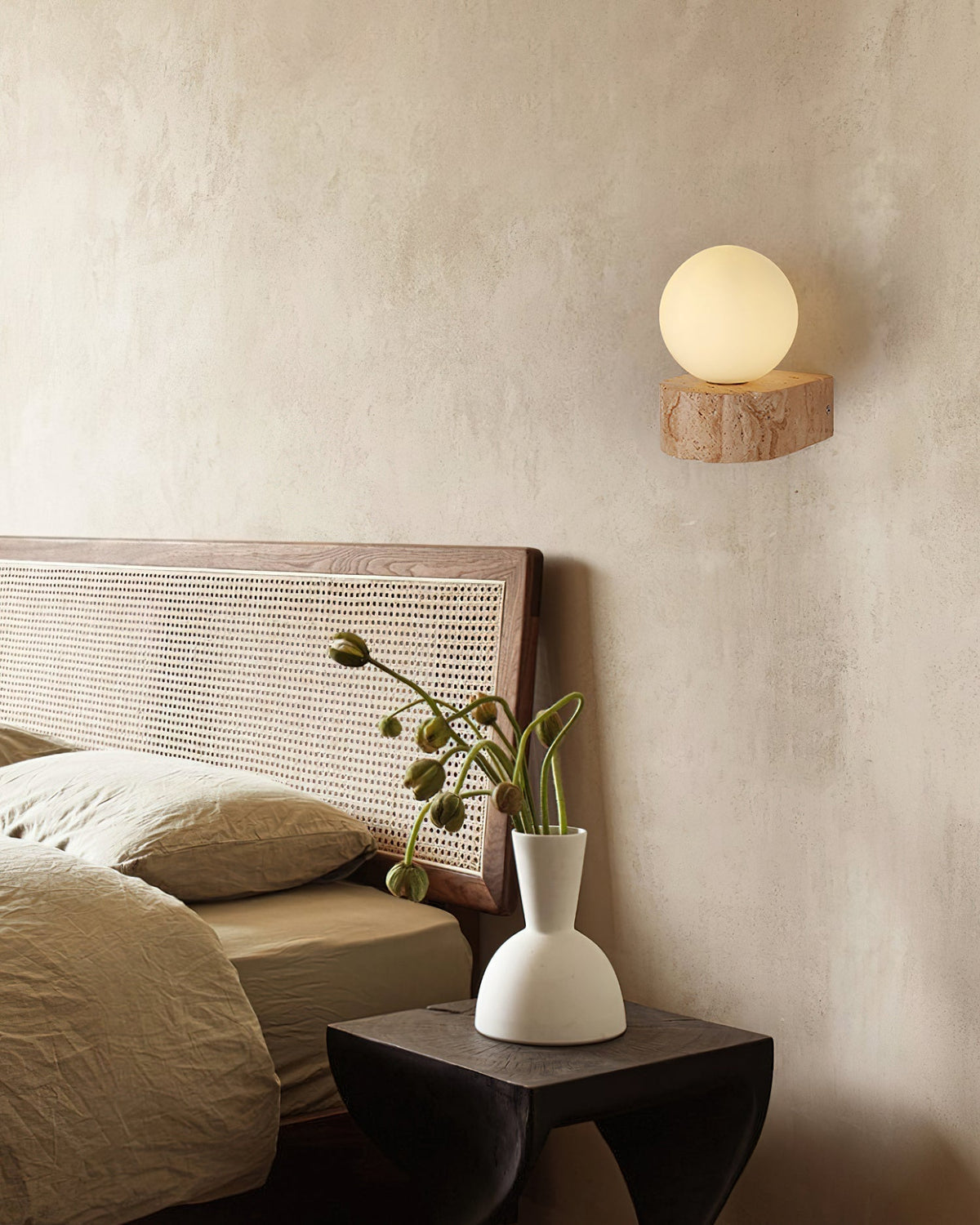 Terioella Wall Light