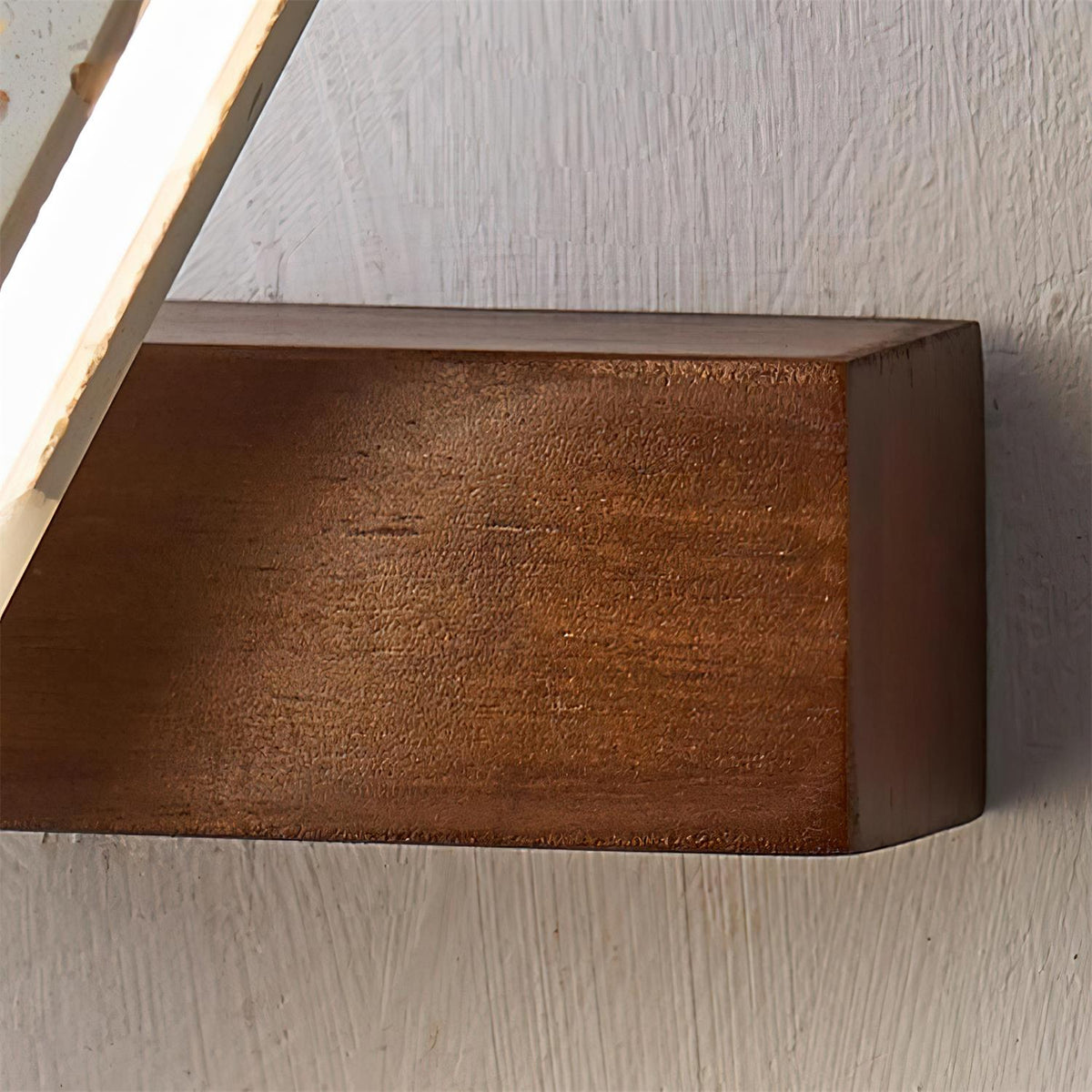 Terienaria Wall Lamp