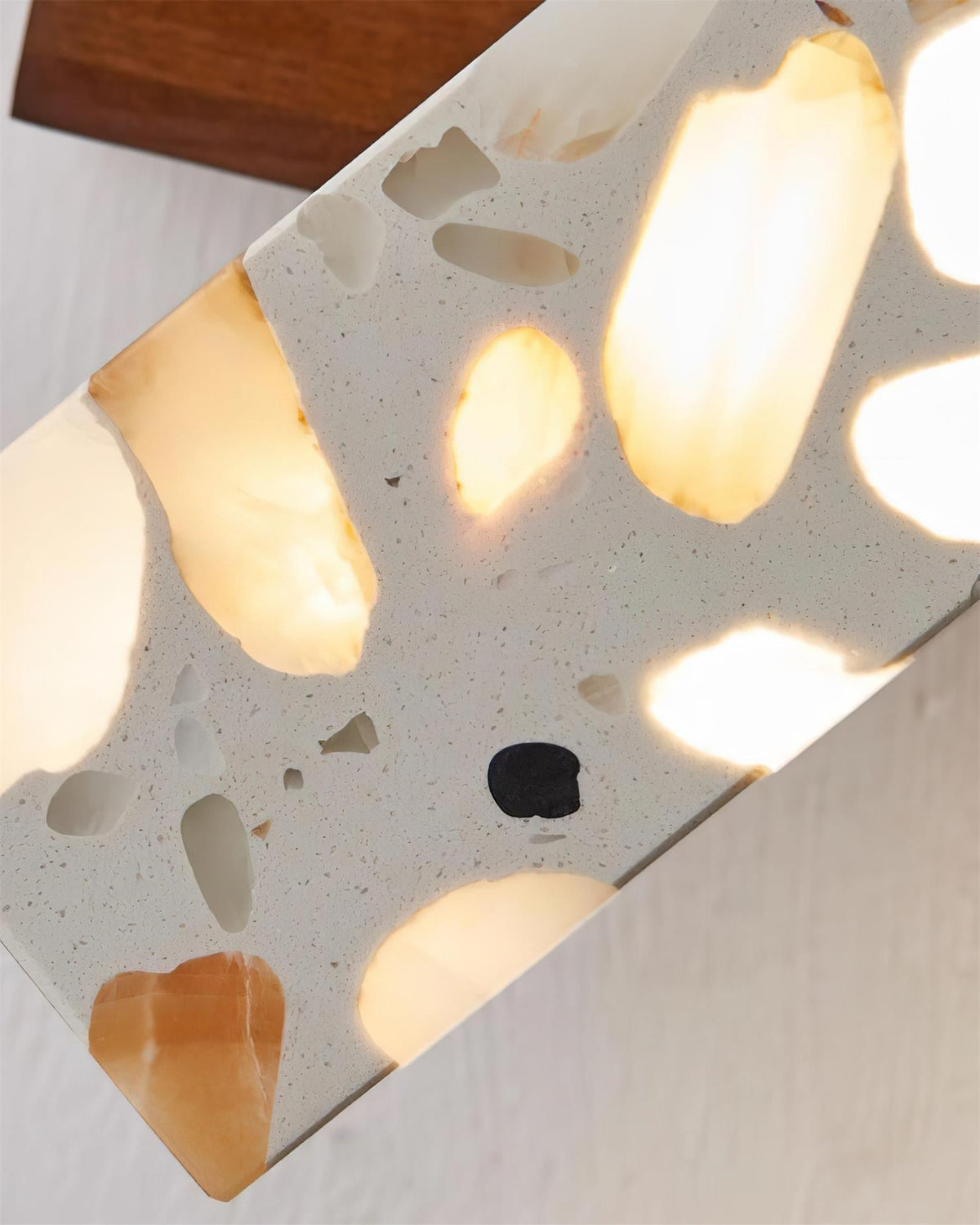 Terienaria Wall Lamp