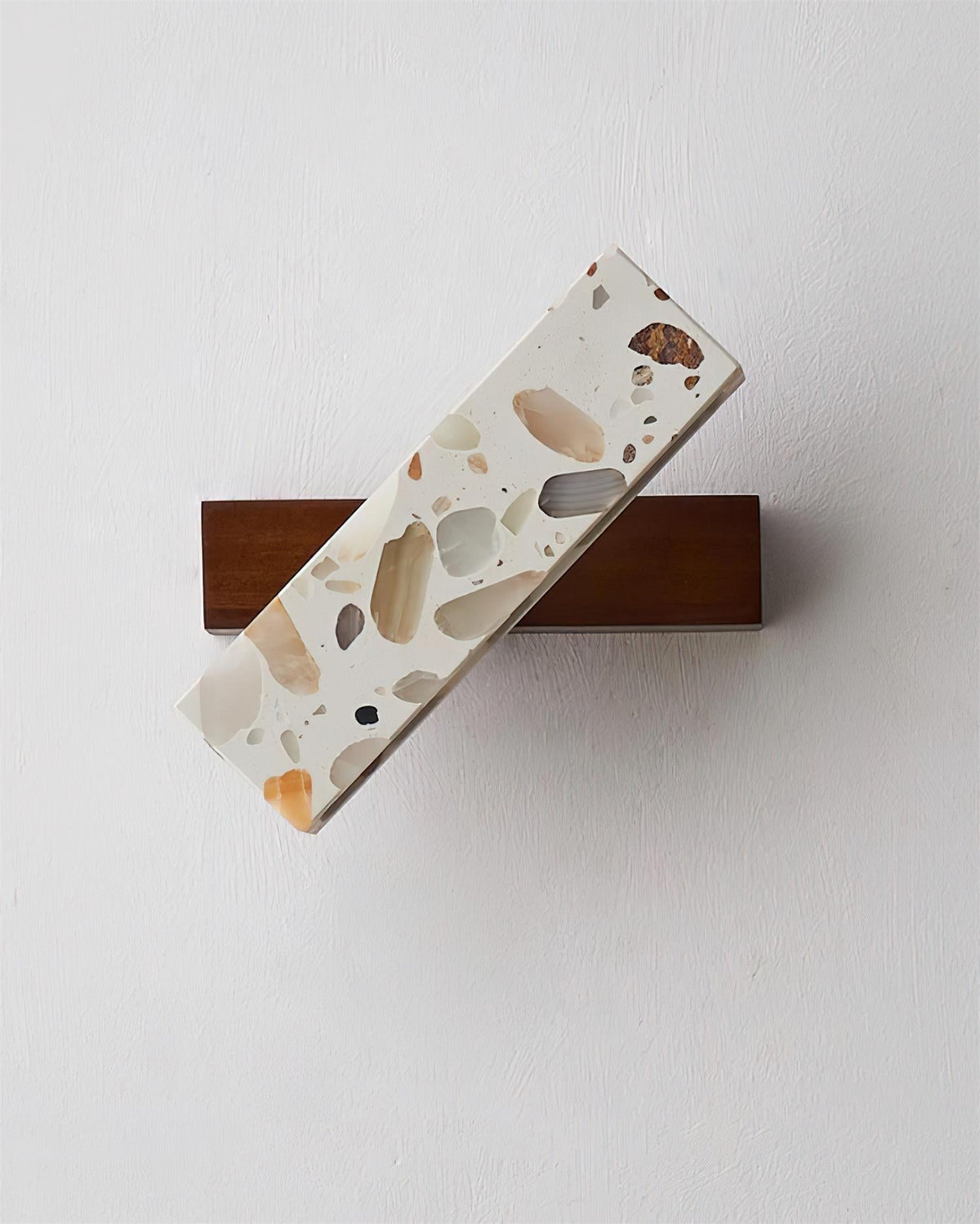 Terienaria Wall Lamp