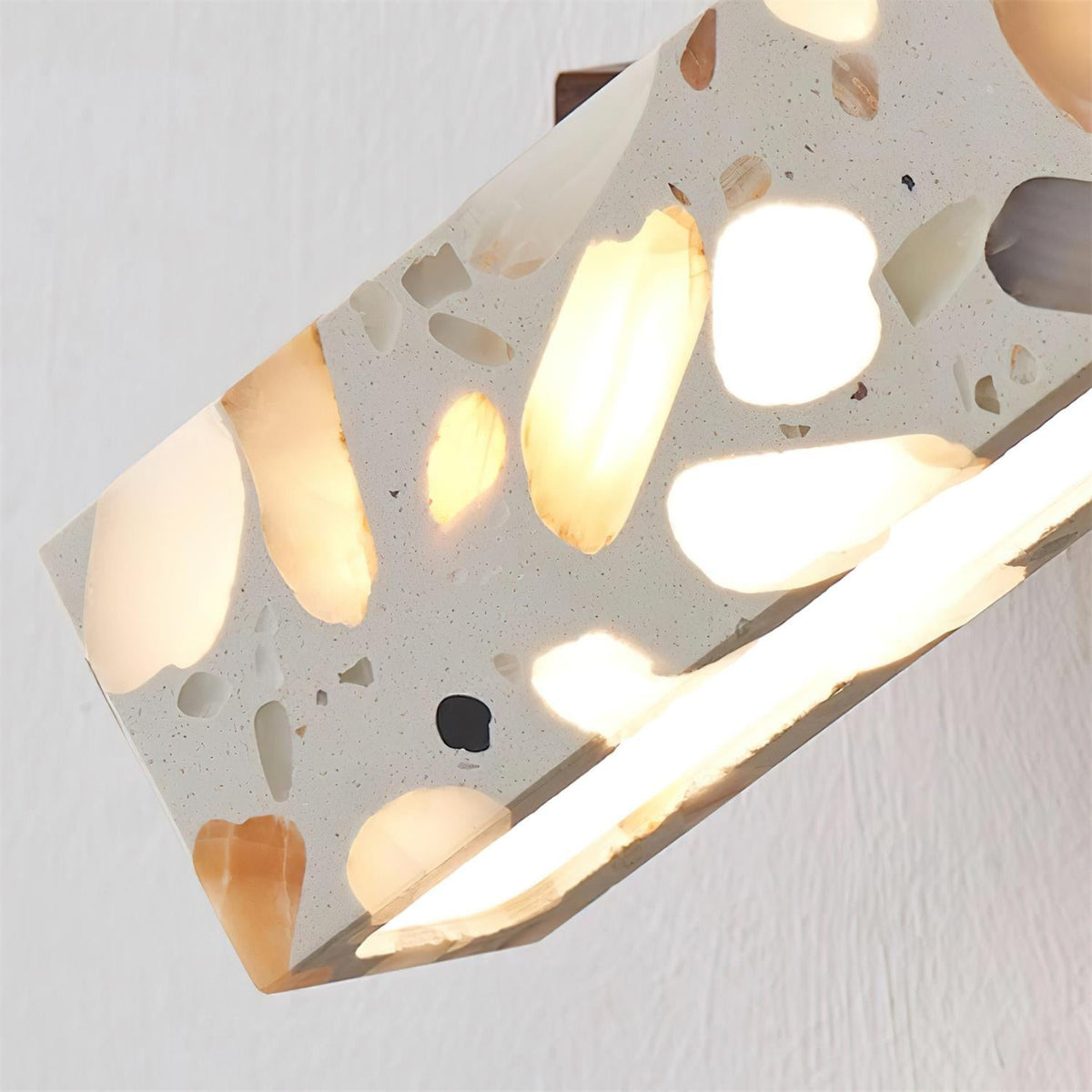Terienaria Wall Lamp