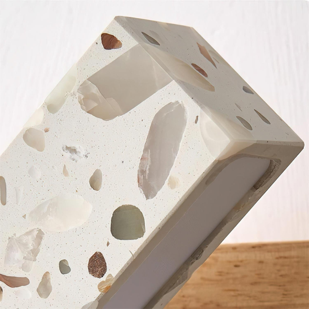 Terienaria Wall Lamp