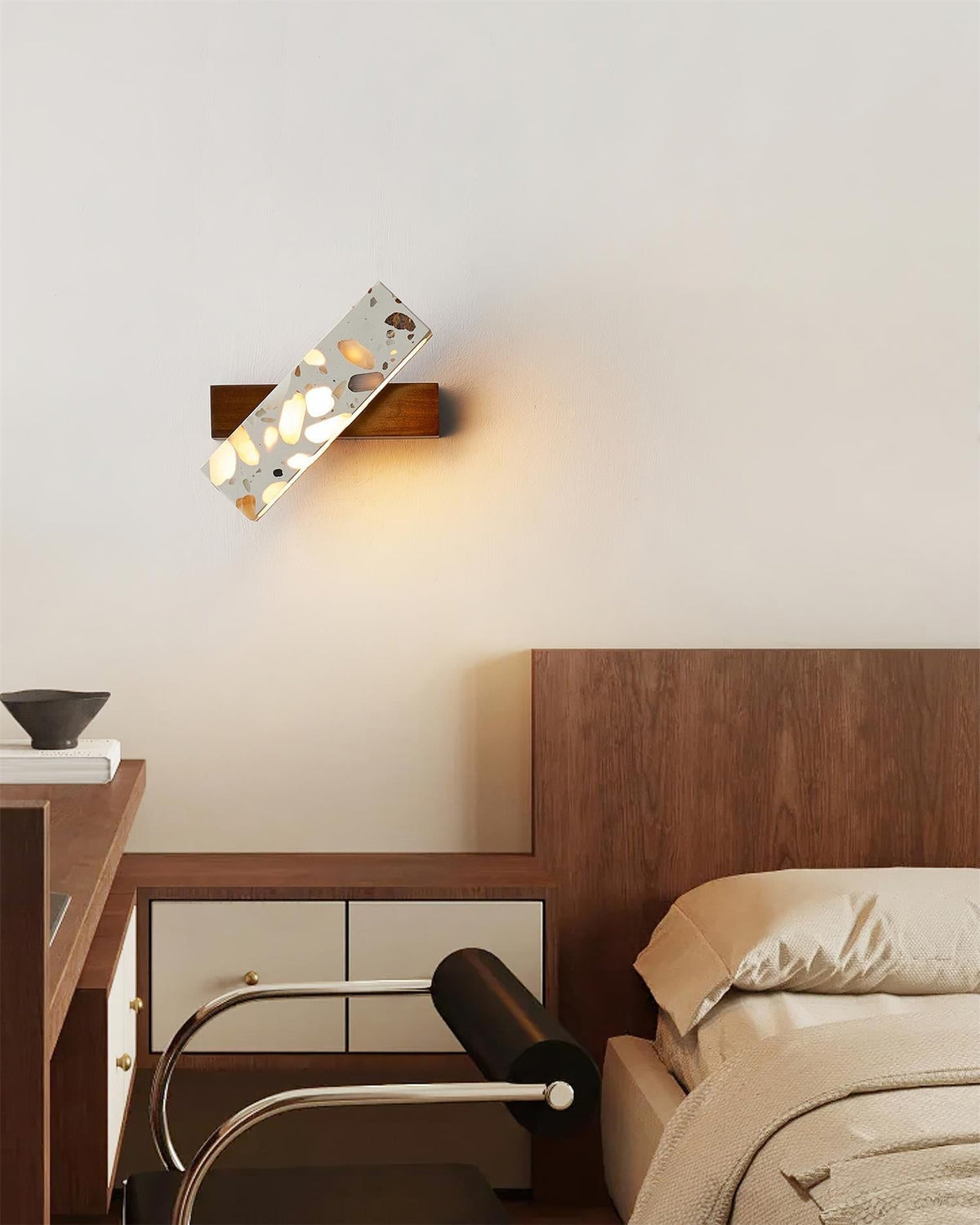 Terienaria Wall Lamp
