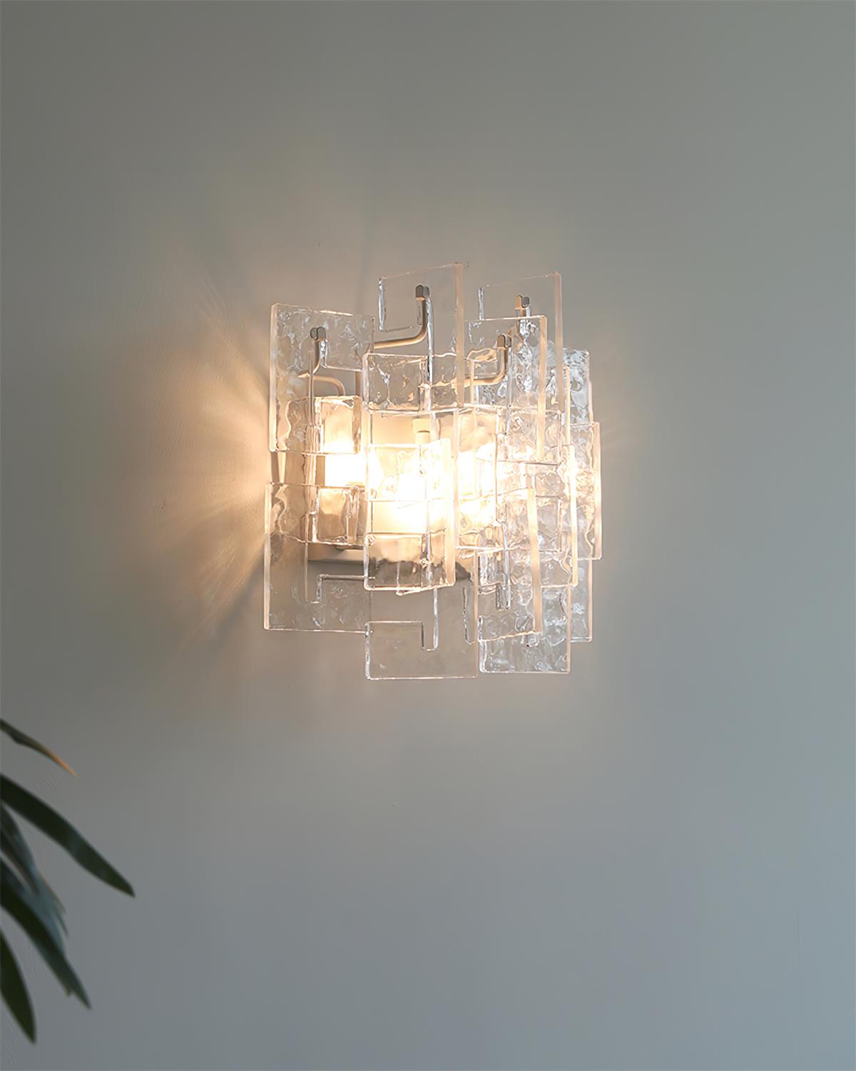 Elaaelia Wall Lamp