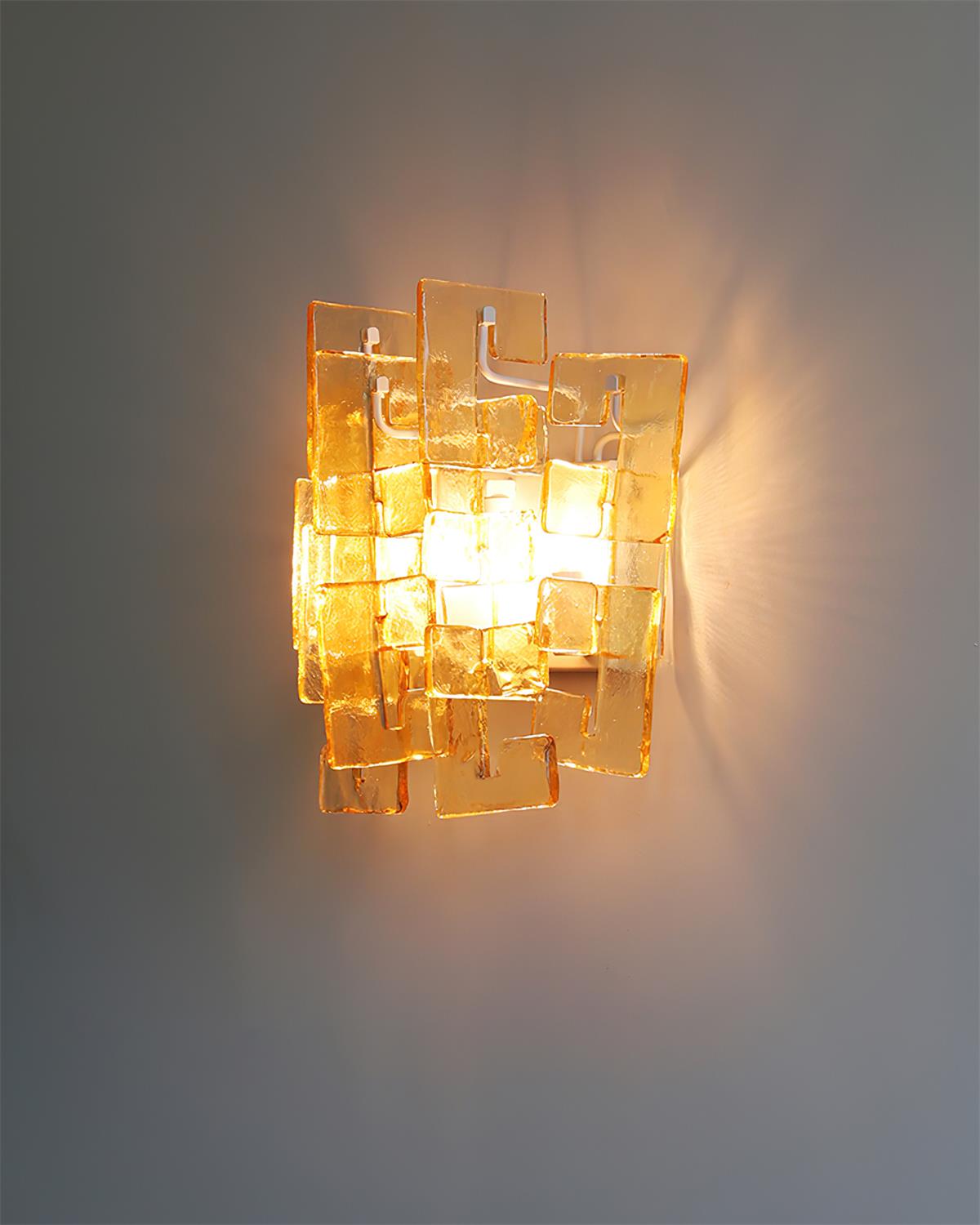 Elaaelia Wall Lamp