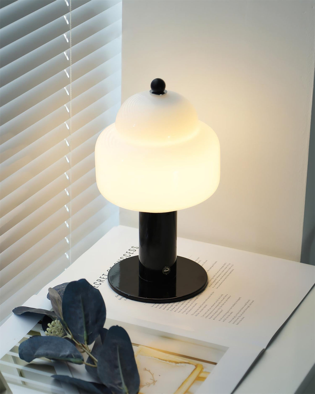 Seluiella Table Lamp