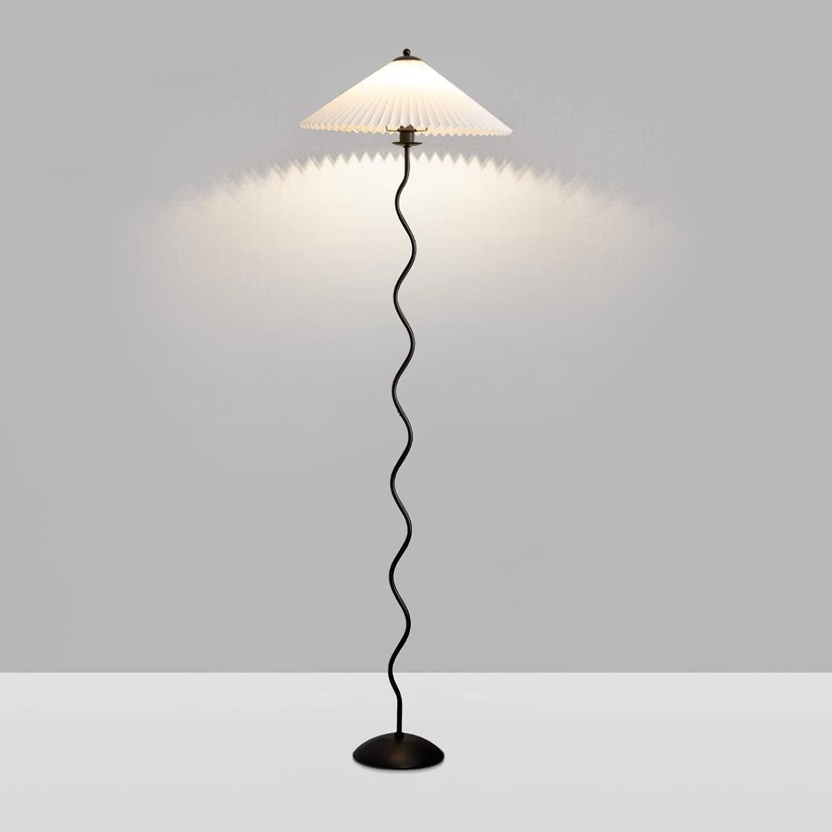 Avenaelia Floor Lamp