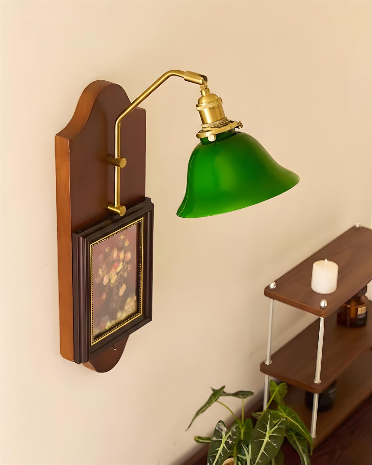 Roland Wall Lamp