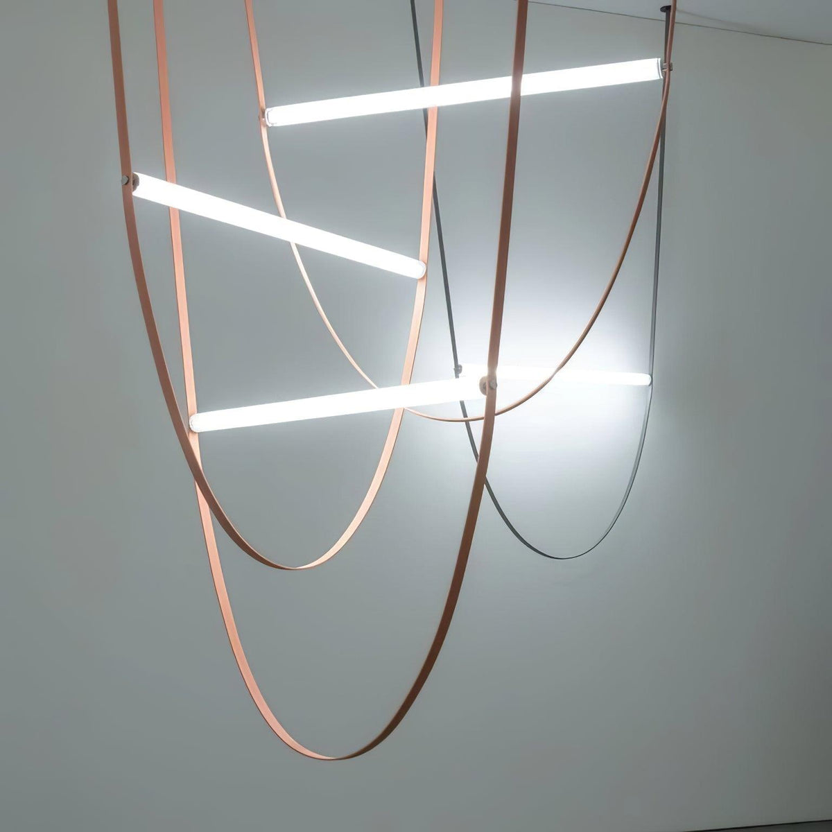Talinor Pendant Lamp Tracer Belt