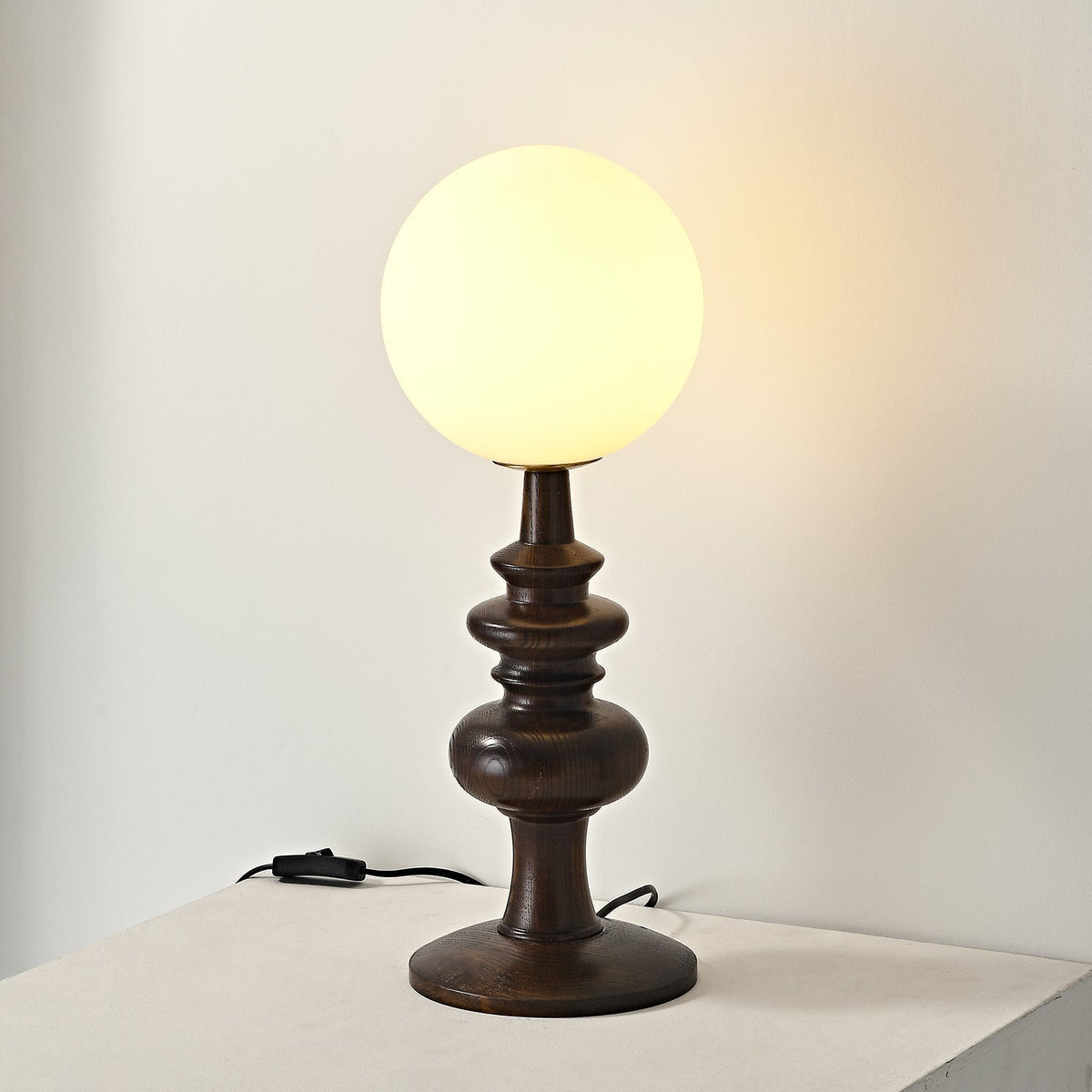 Sveta Table Lamp