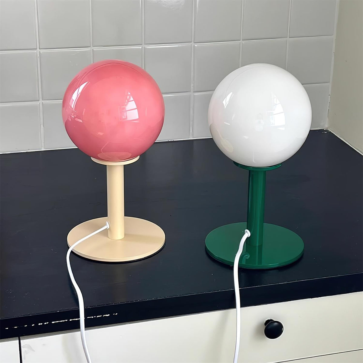 Viraoiella Table Lamp