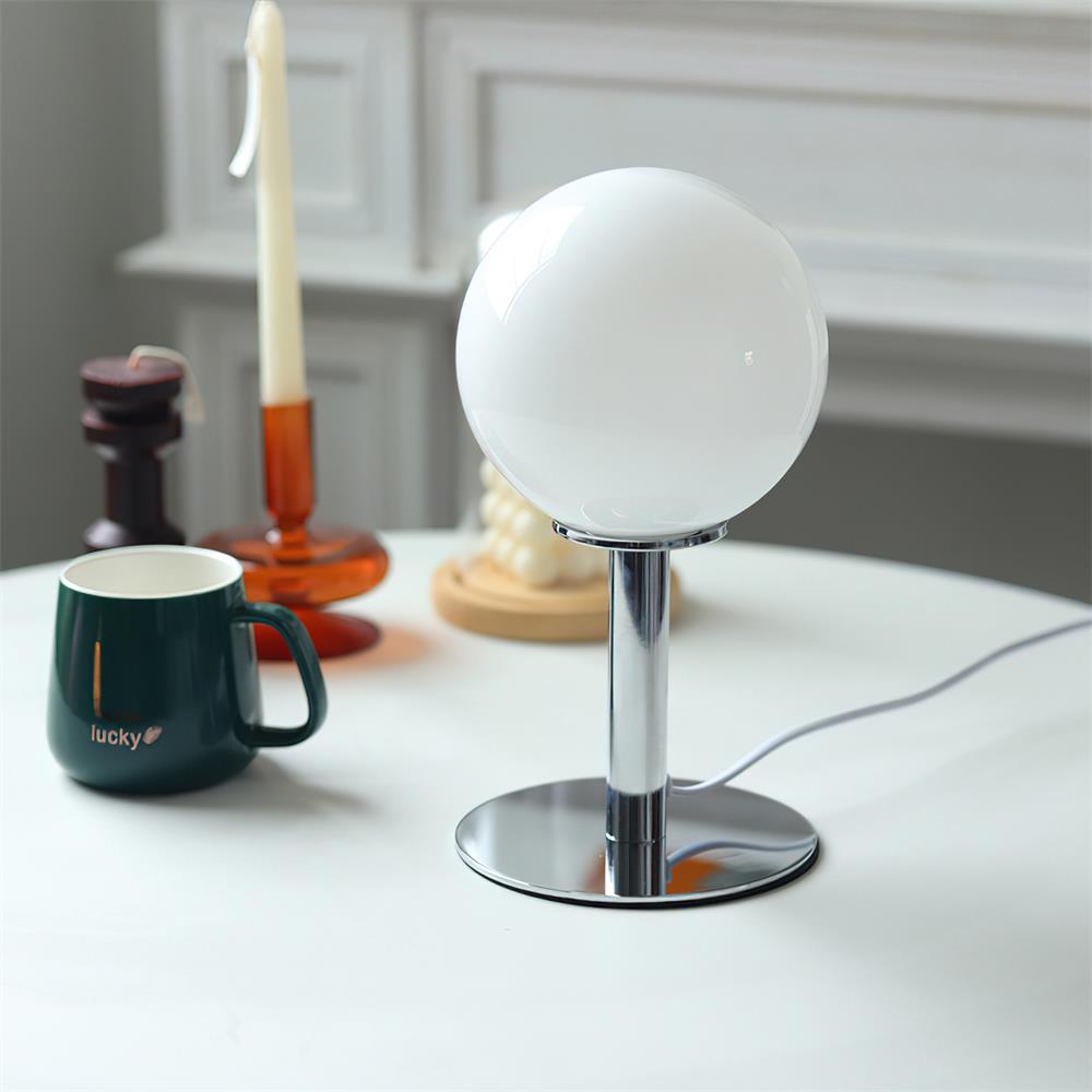 Viraoiella Table Lamp