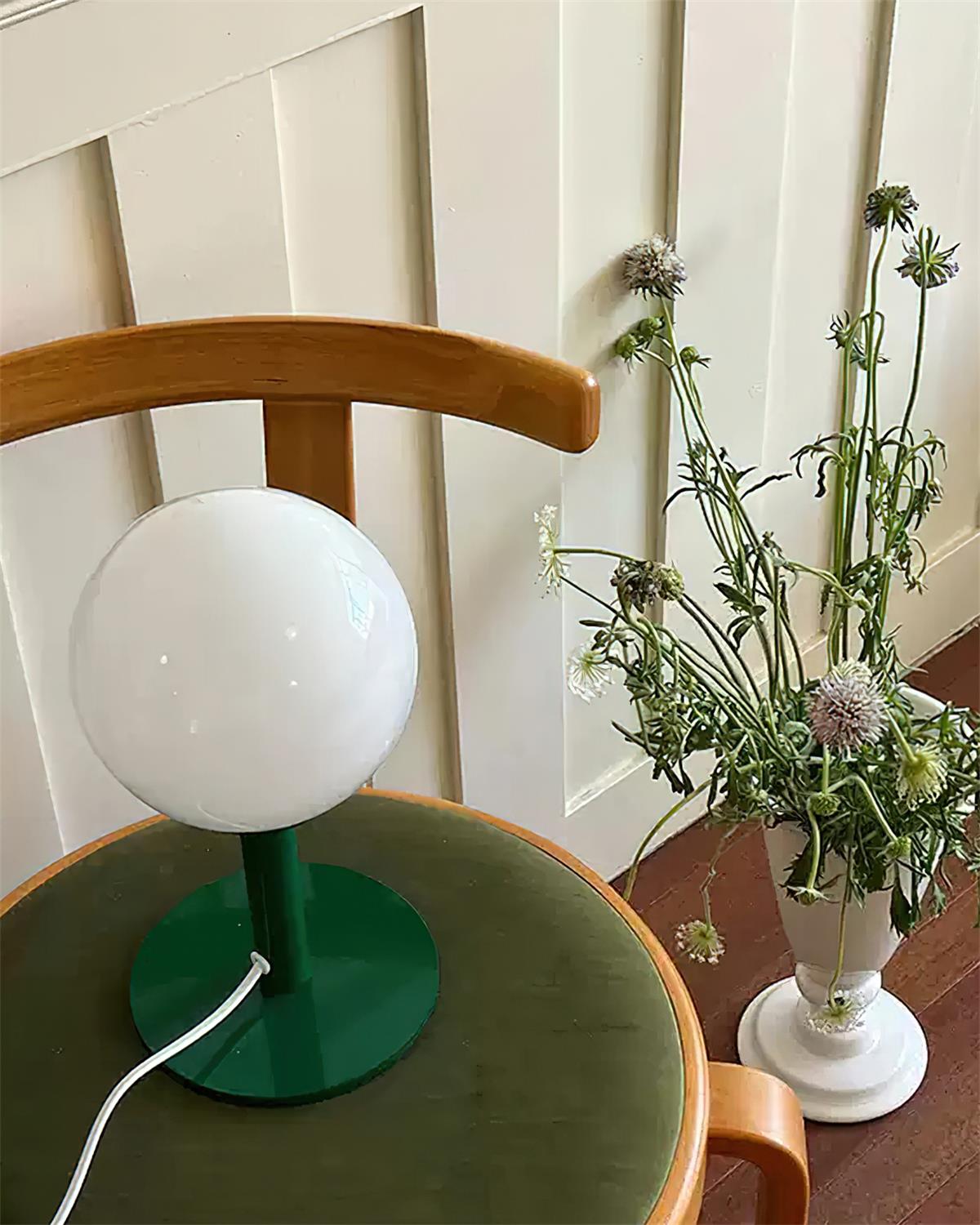 Viraoiella Table Lamp