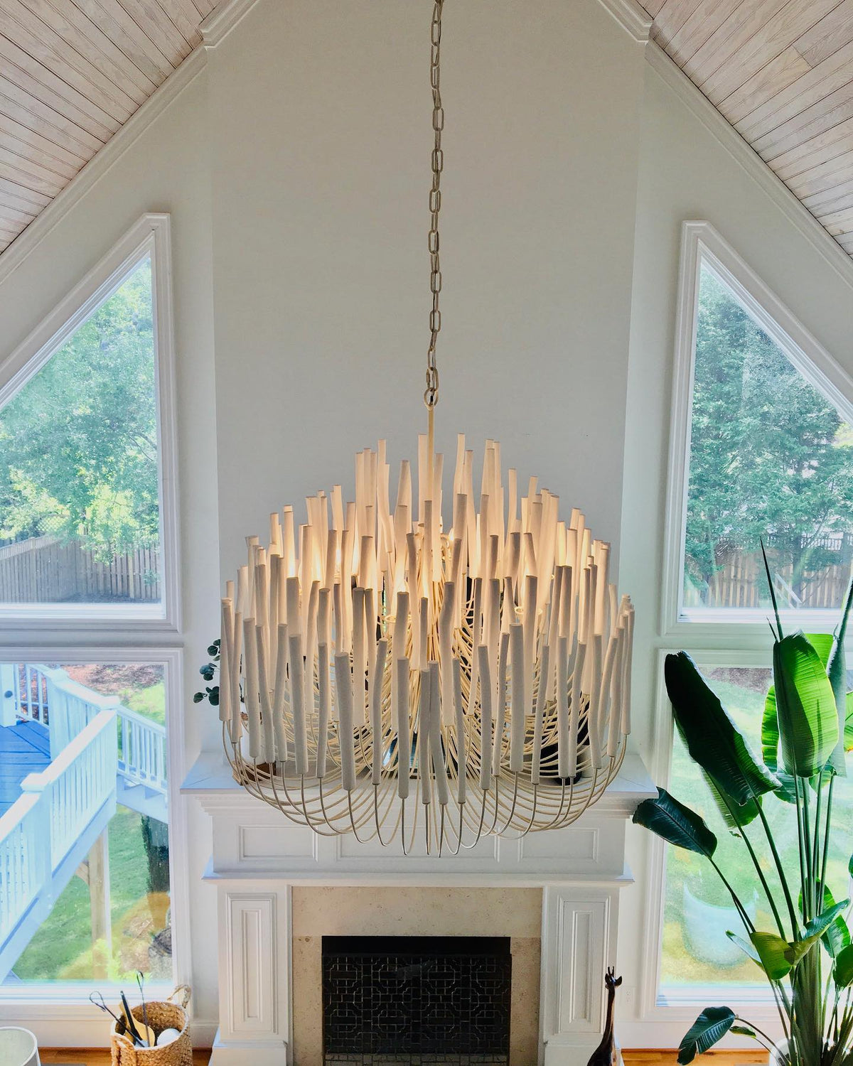 Xantir Postmodern Luxury Wood Chandelier
