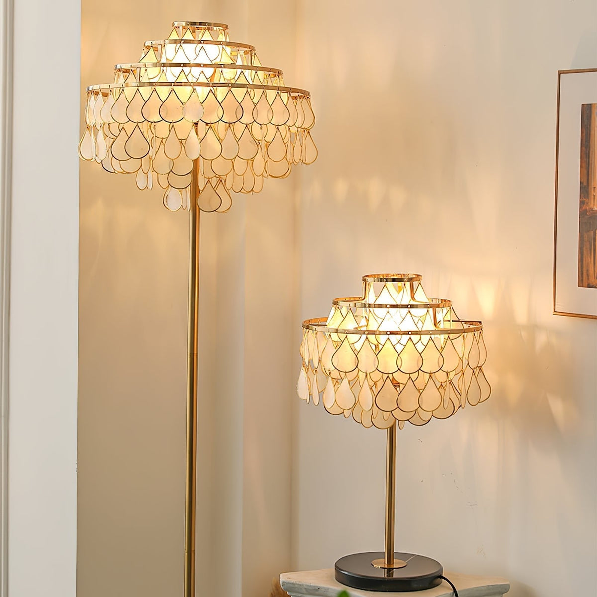 Jacob Luxury Teardrops Shell Table Lamp