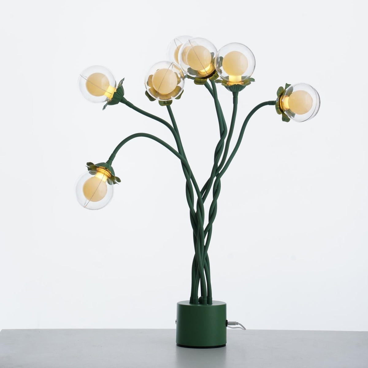 Viraoora Table Lamp