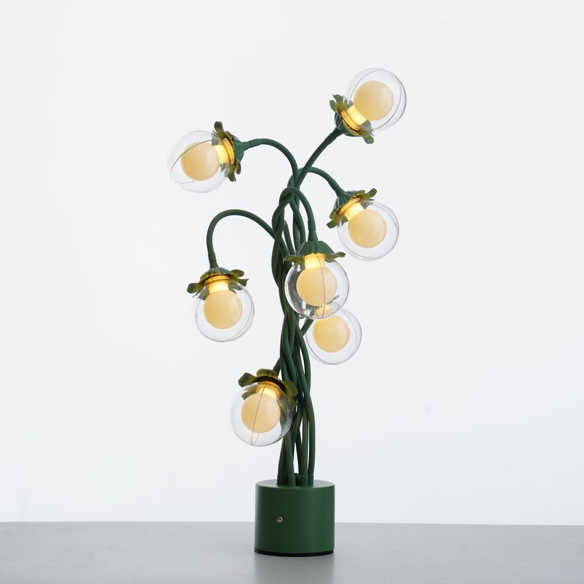 Viraoora Table Lamp