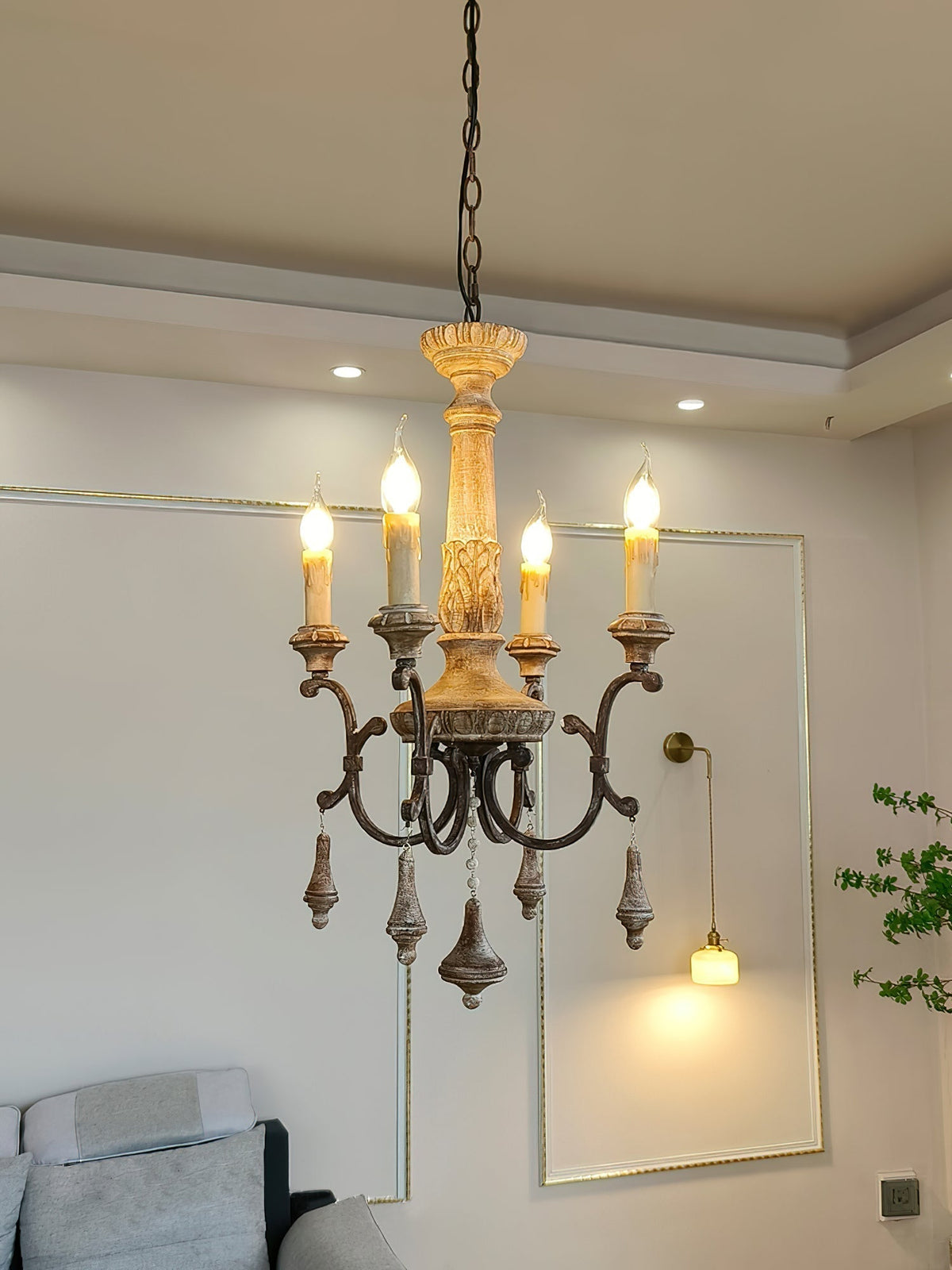 Myphaor Vintage Industrial Hand-carved Wood Chandelier