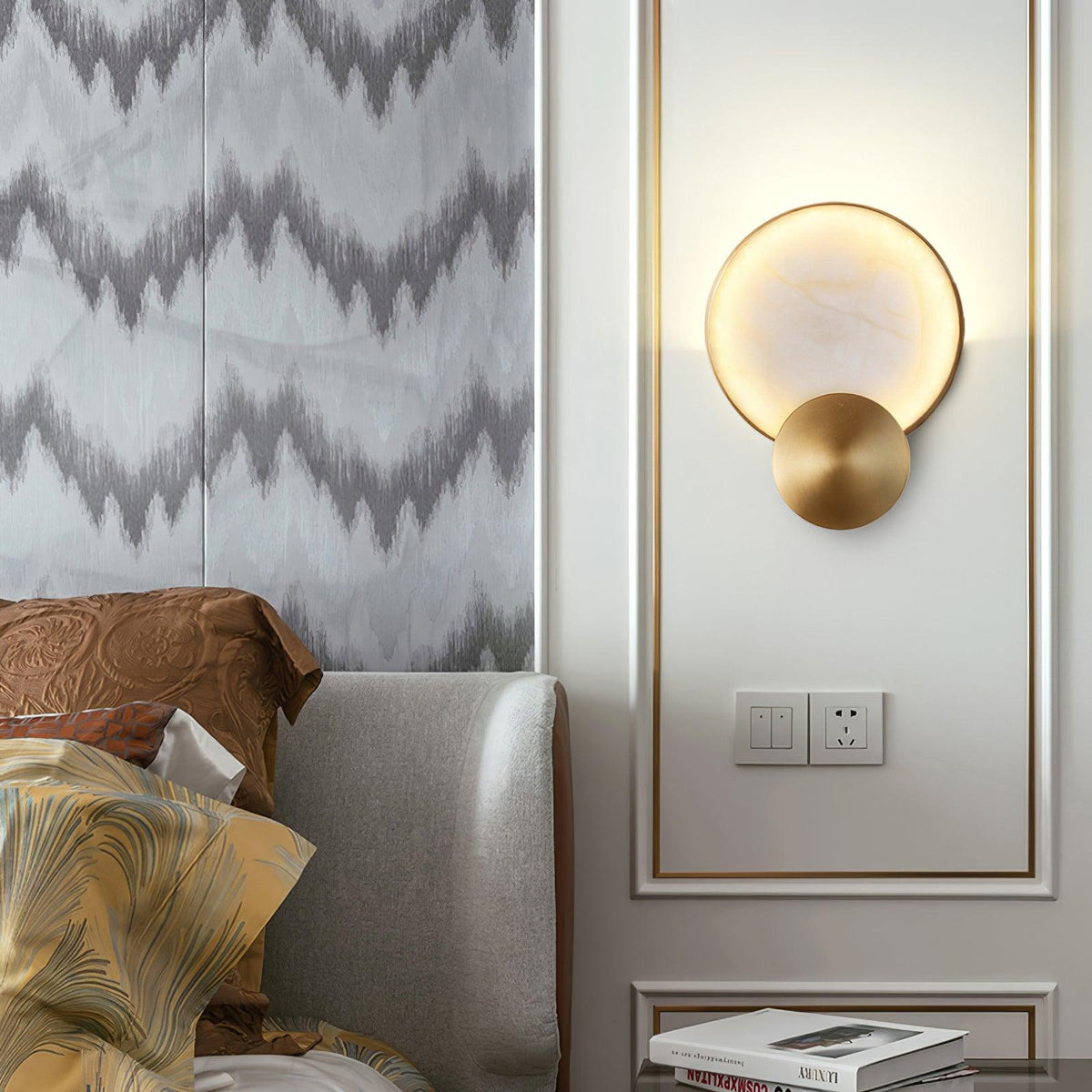 Myvelarae Circular Alabaster Wall Light