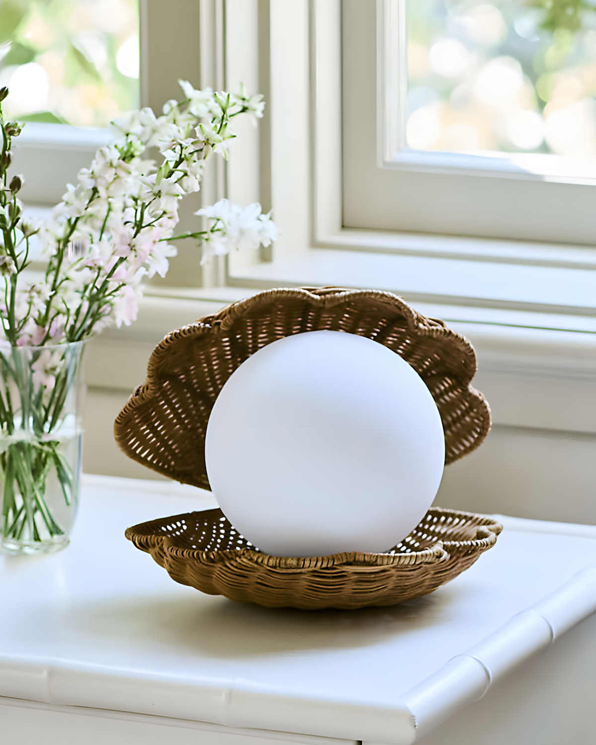 Rivuella Seashell Table Lamp