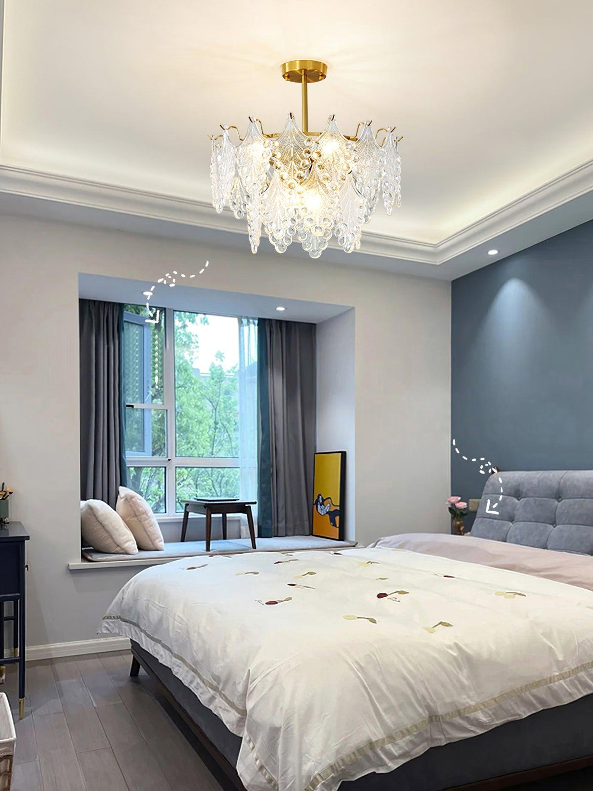 Lylorisra Crystal Chandelier