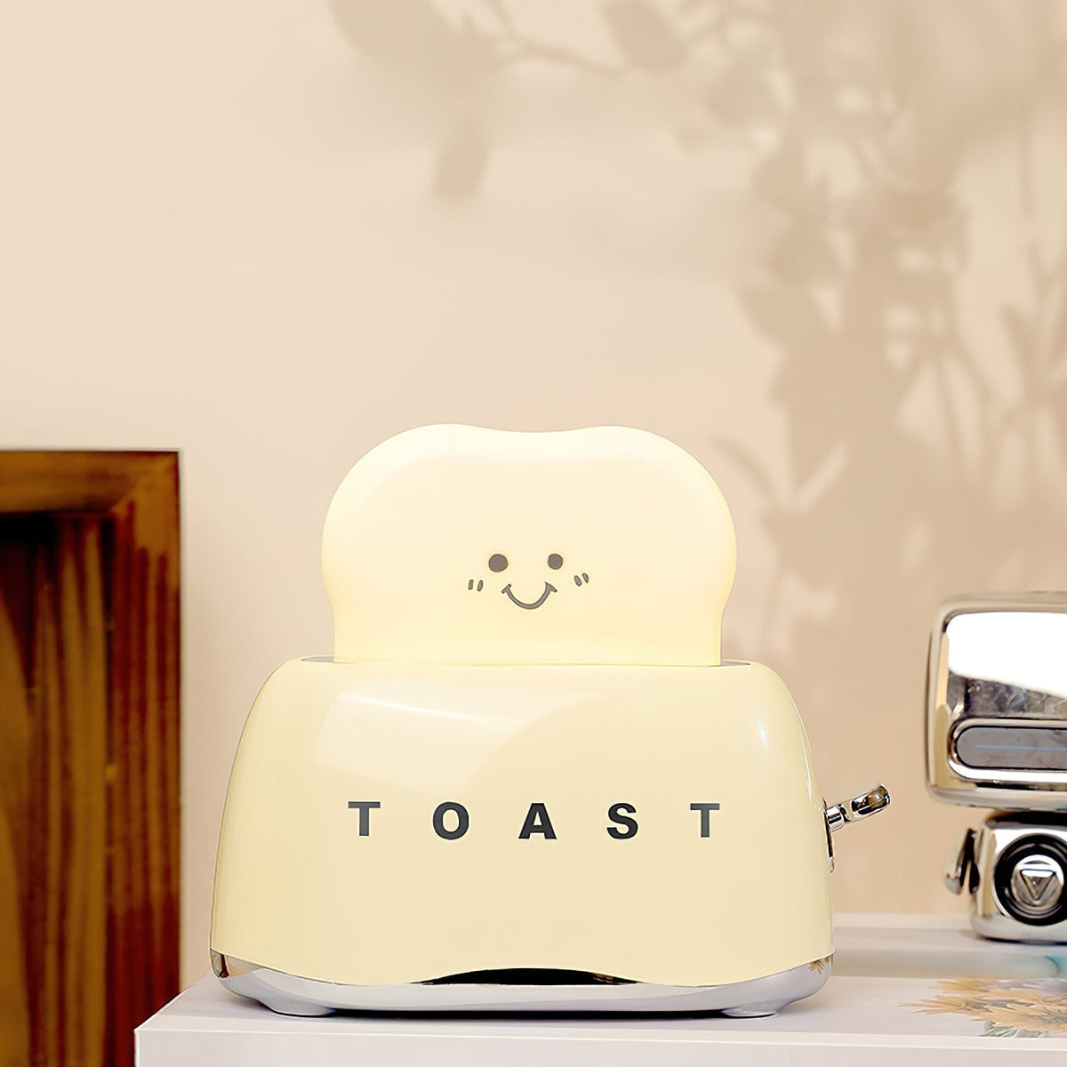 Toby Toaster Table Lamp