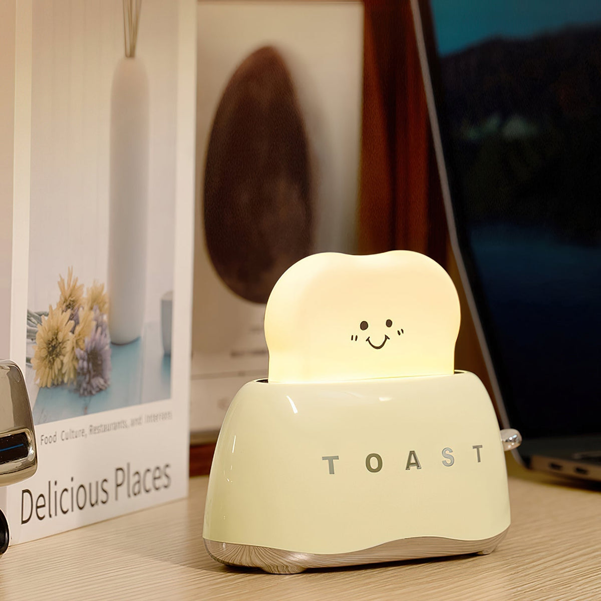 Toby Toaster Table Lamp