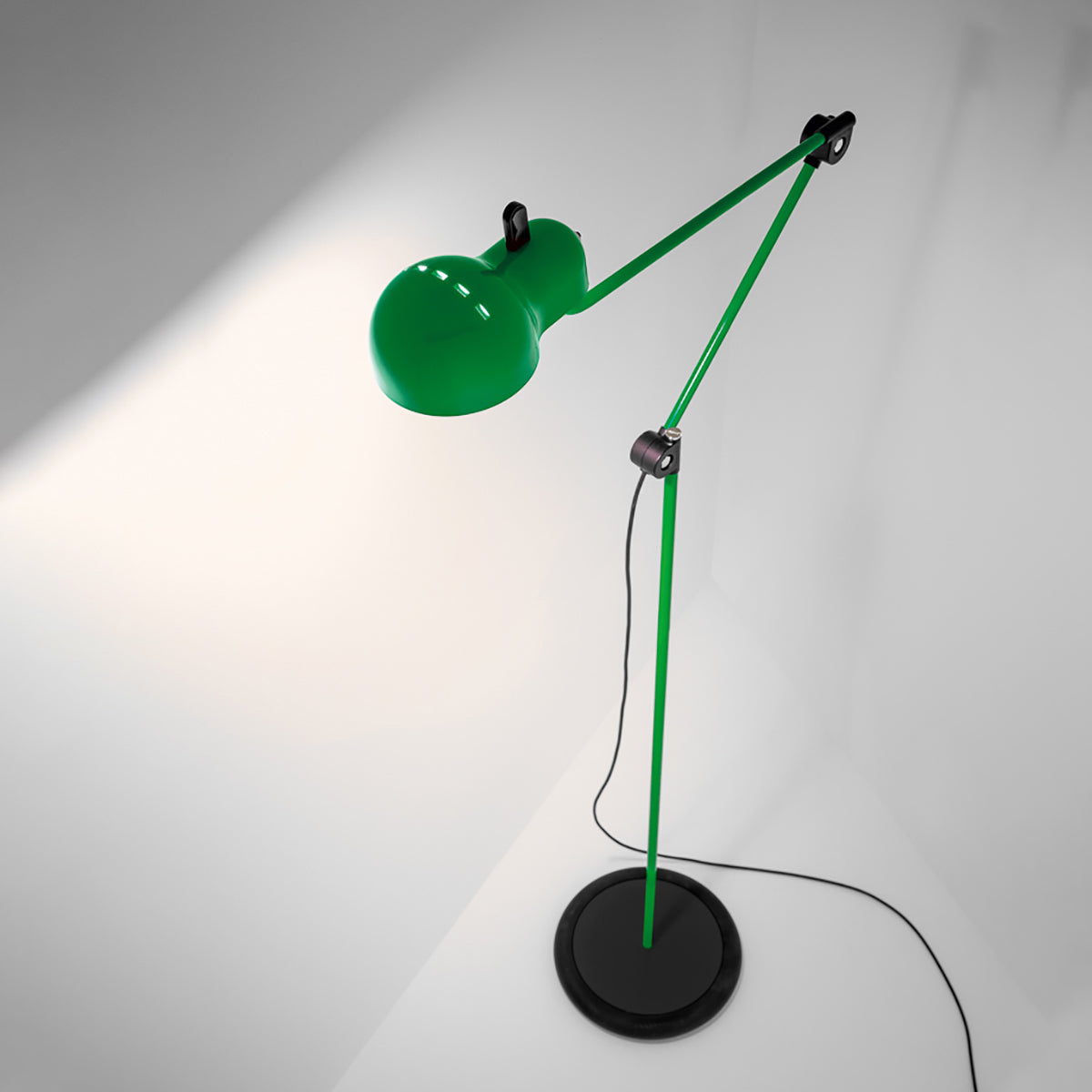 Calenelle Floor Lamp