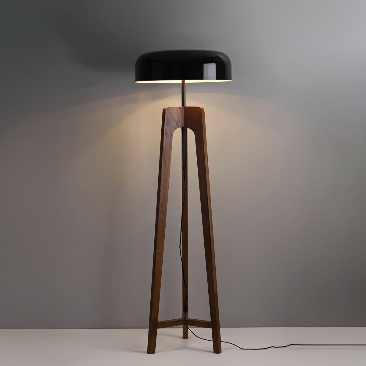 Lumaneria Floor Lamp