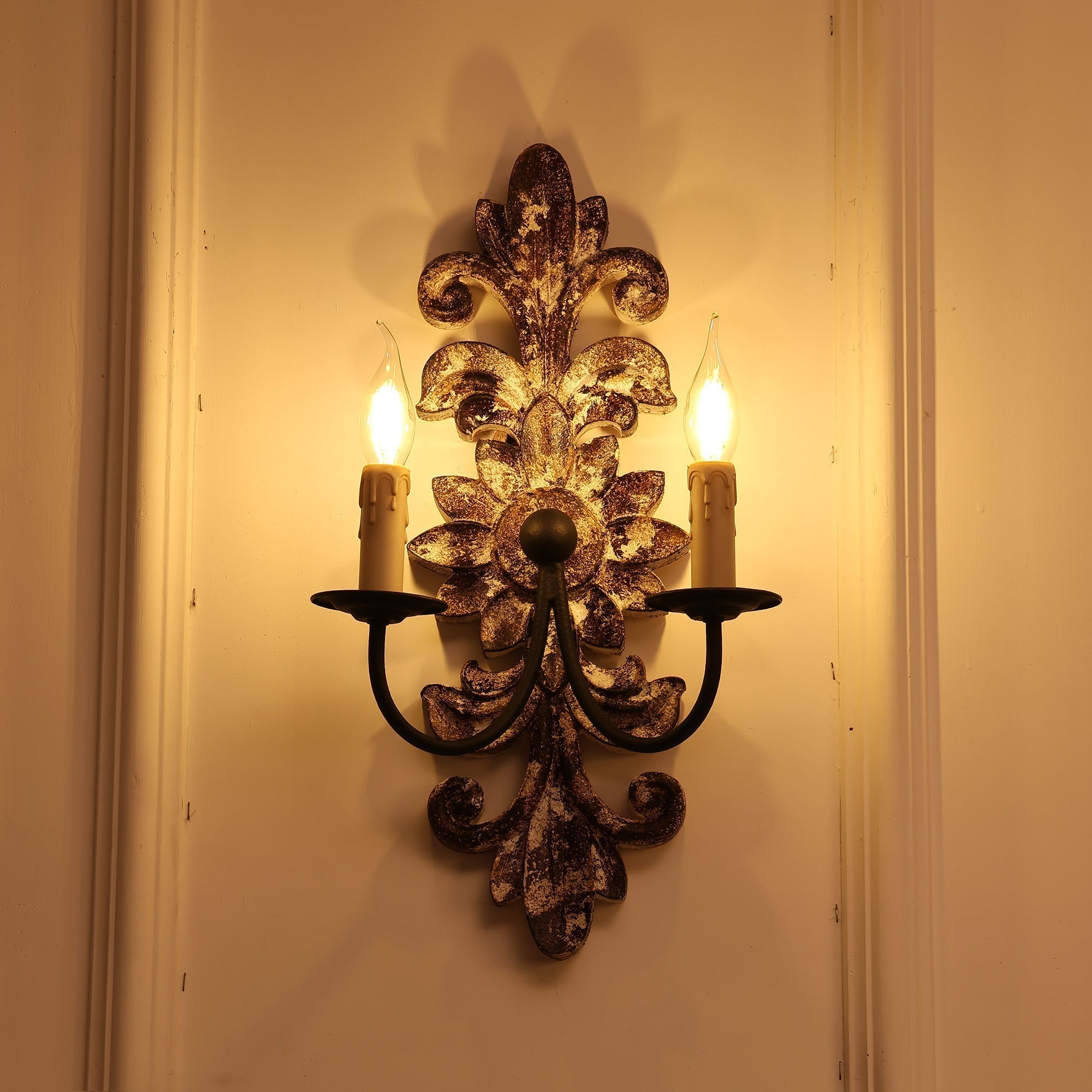Vadora Postmodern Luxury Sconce Wall Lamp