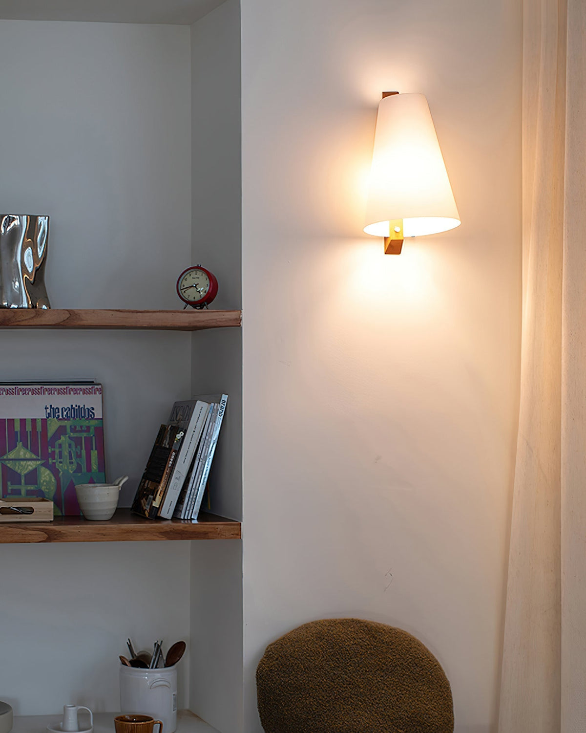 Calirette Wall Lamp