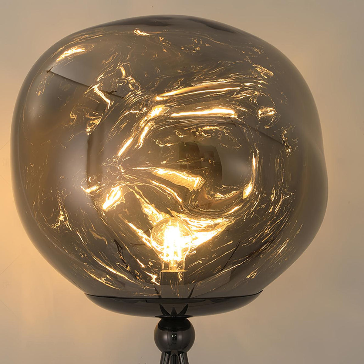 Renanira Floor Lamp