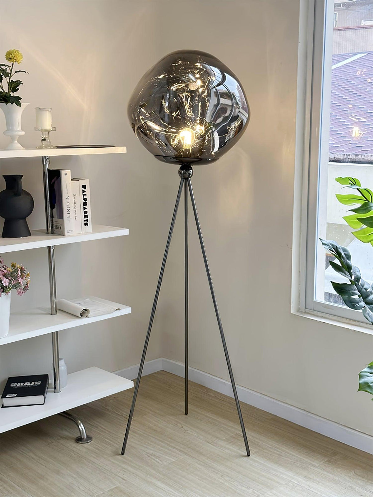Renanira Floor Lamp