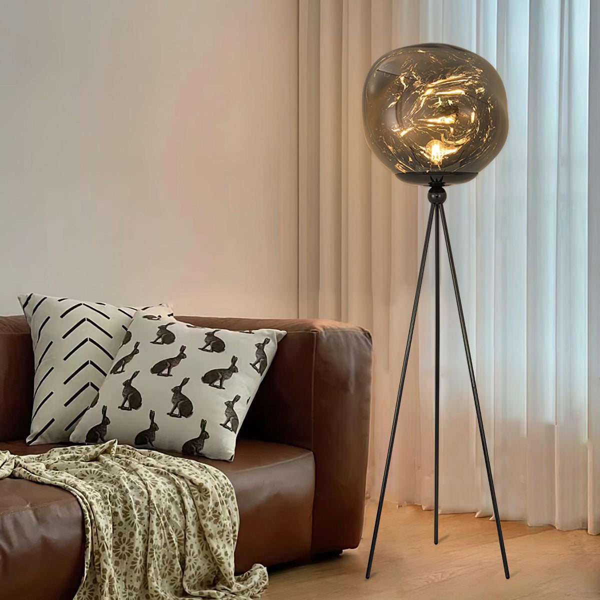Renanira Floor Lamp