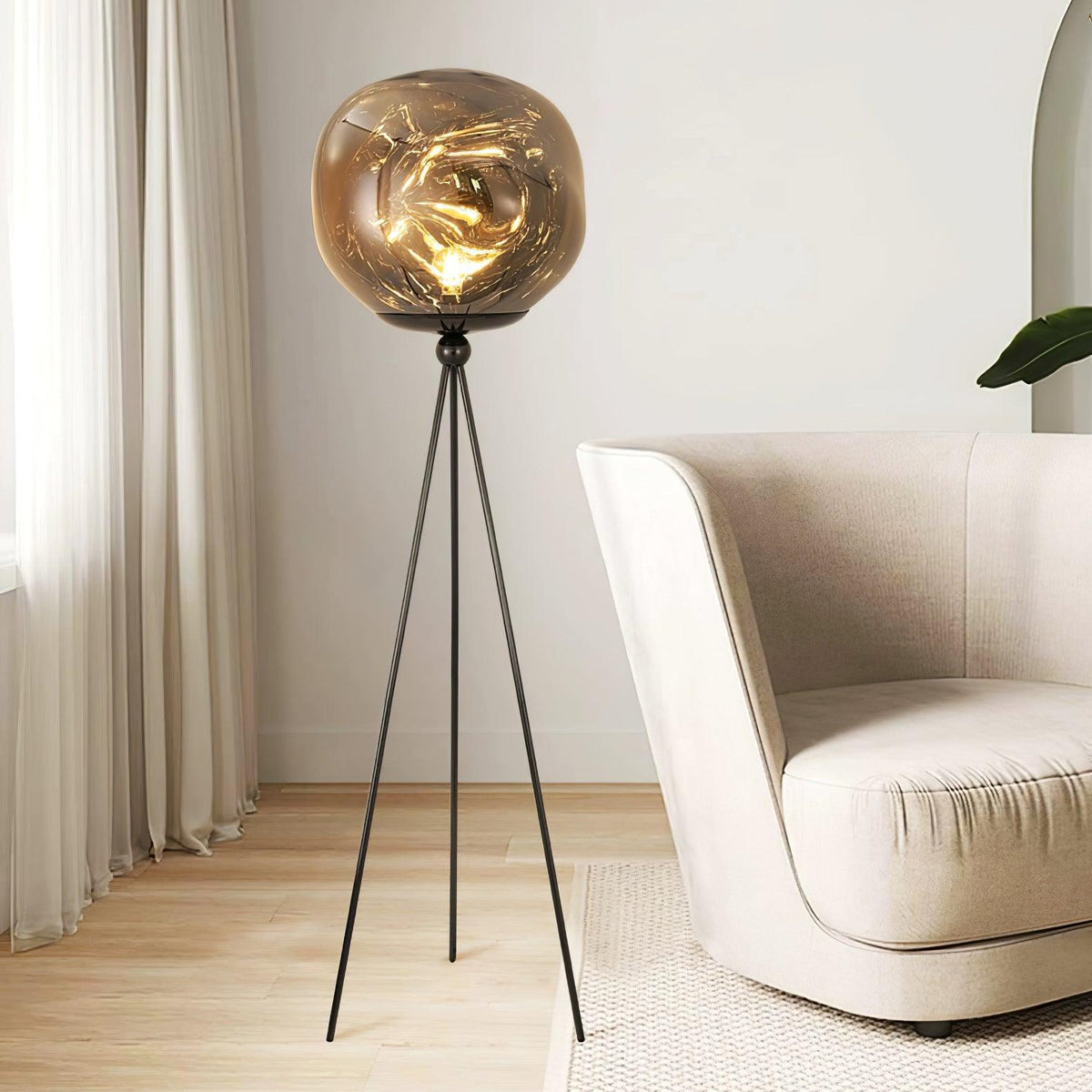 Renanira Floor Lamp