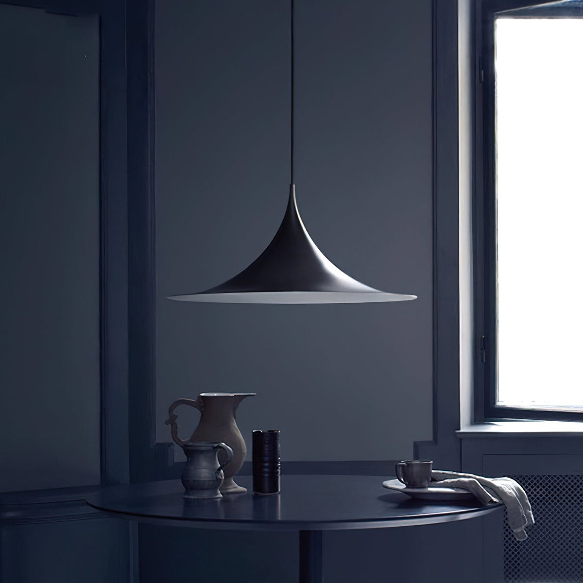 Viro Pendant Lamp Slim Neck and Wide Flare Contemporary Dining