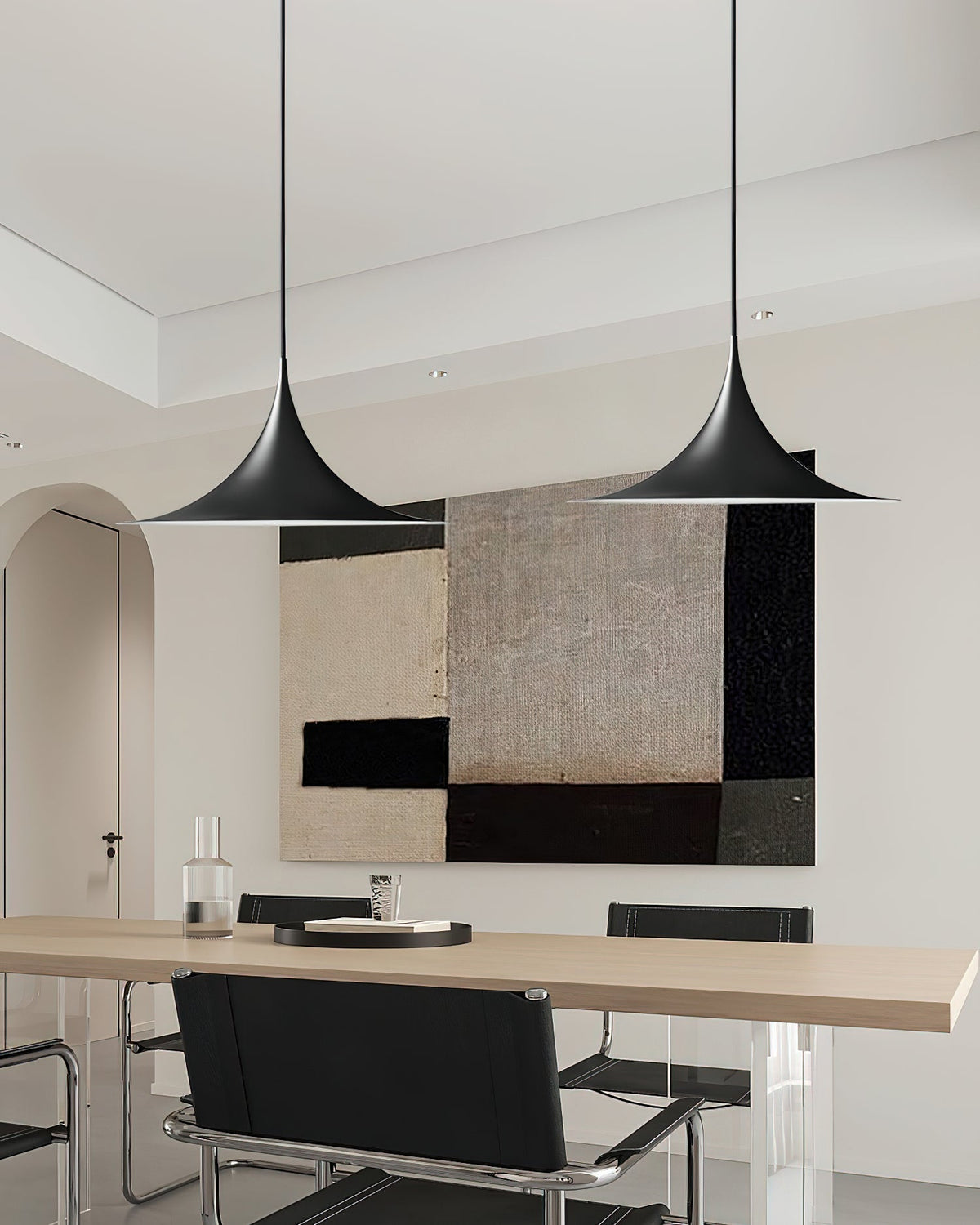 Viro Pendant Lamp Slim Neck and Wide Flare Contemporary Dining