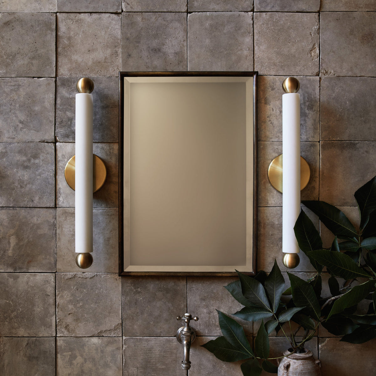 Eloryr Tube Wall Lamp
