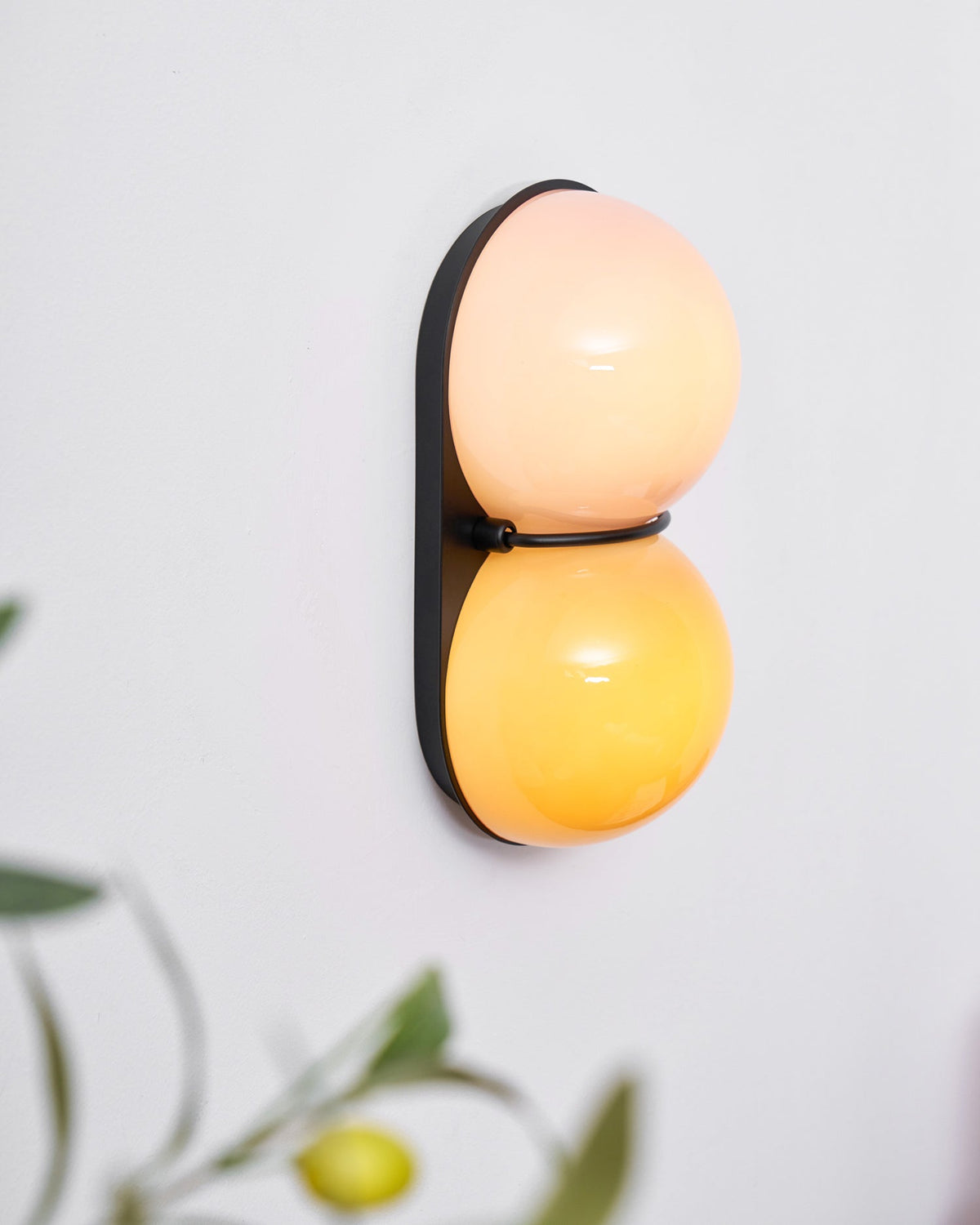 Veloira Wall Lamp