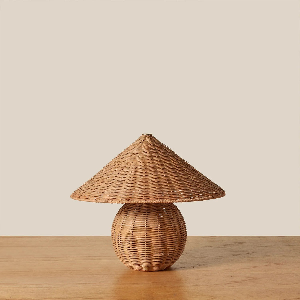 Lumiriella Table Lamp