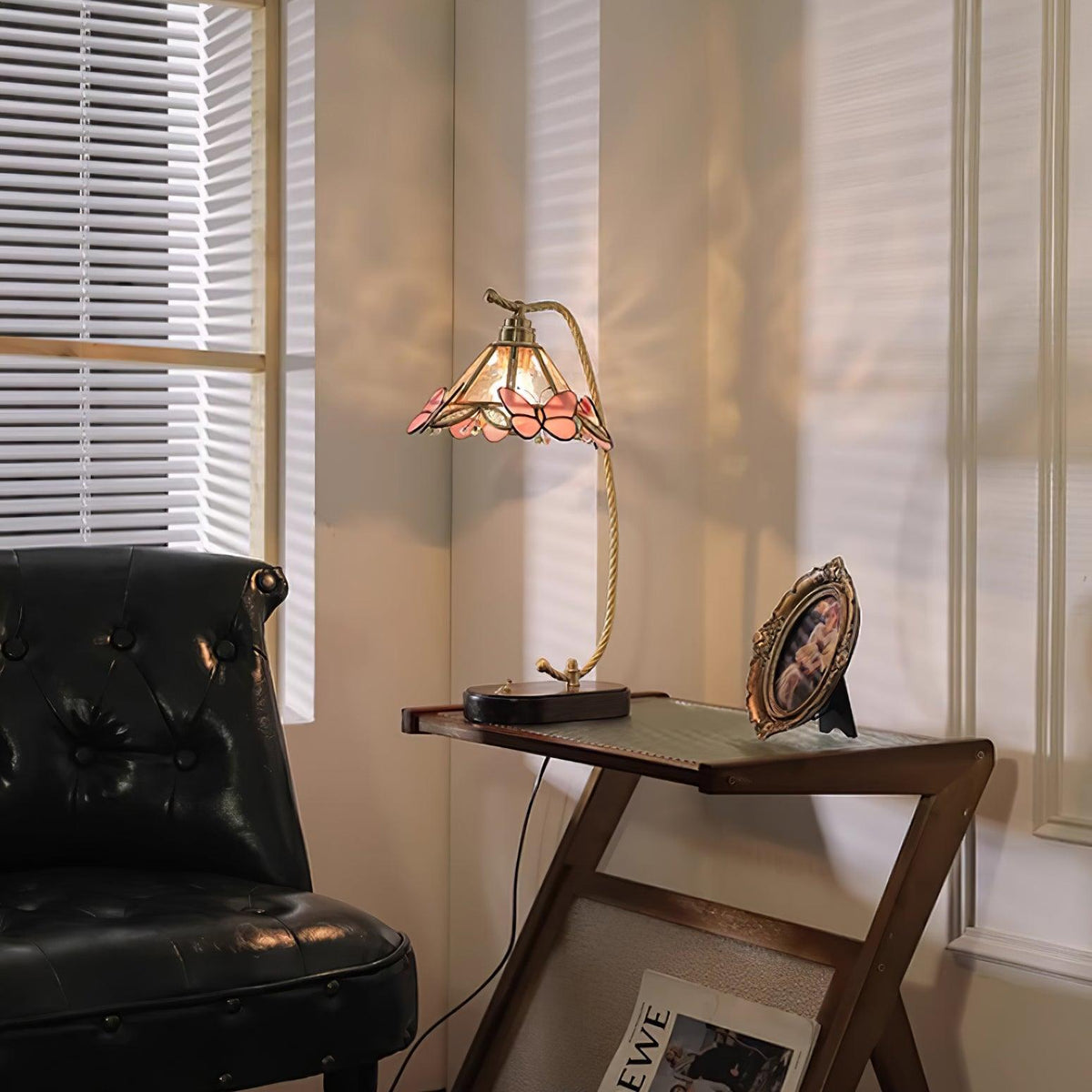Elaaiella Butterfly Table Lamp